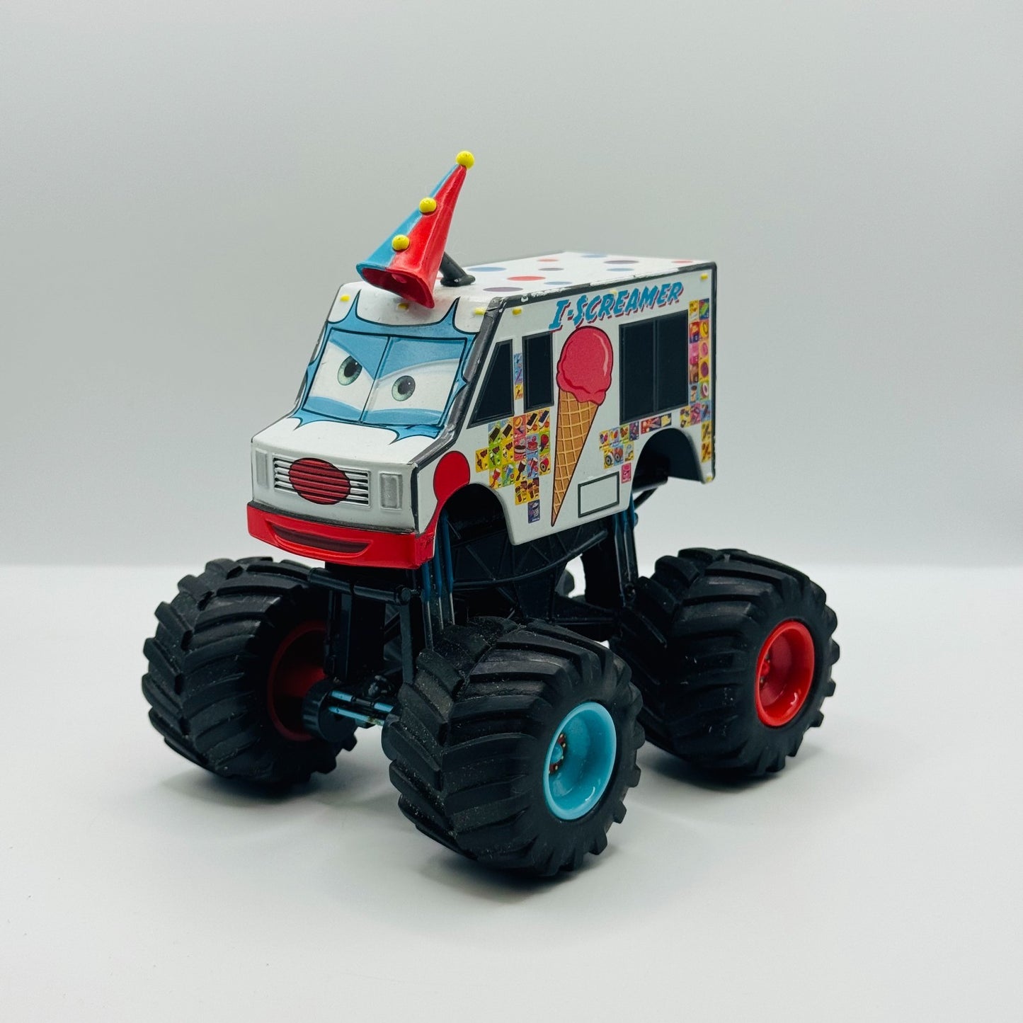 Disney Pixar Cars MONSTER TRUCK MATER PADDY I-SCREAMER Disney Store 1:43 Diecast