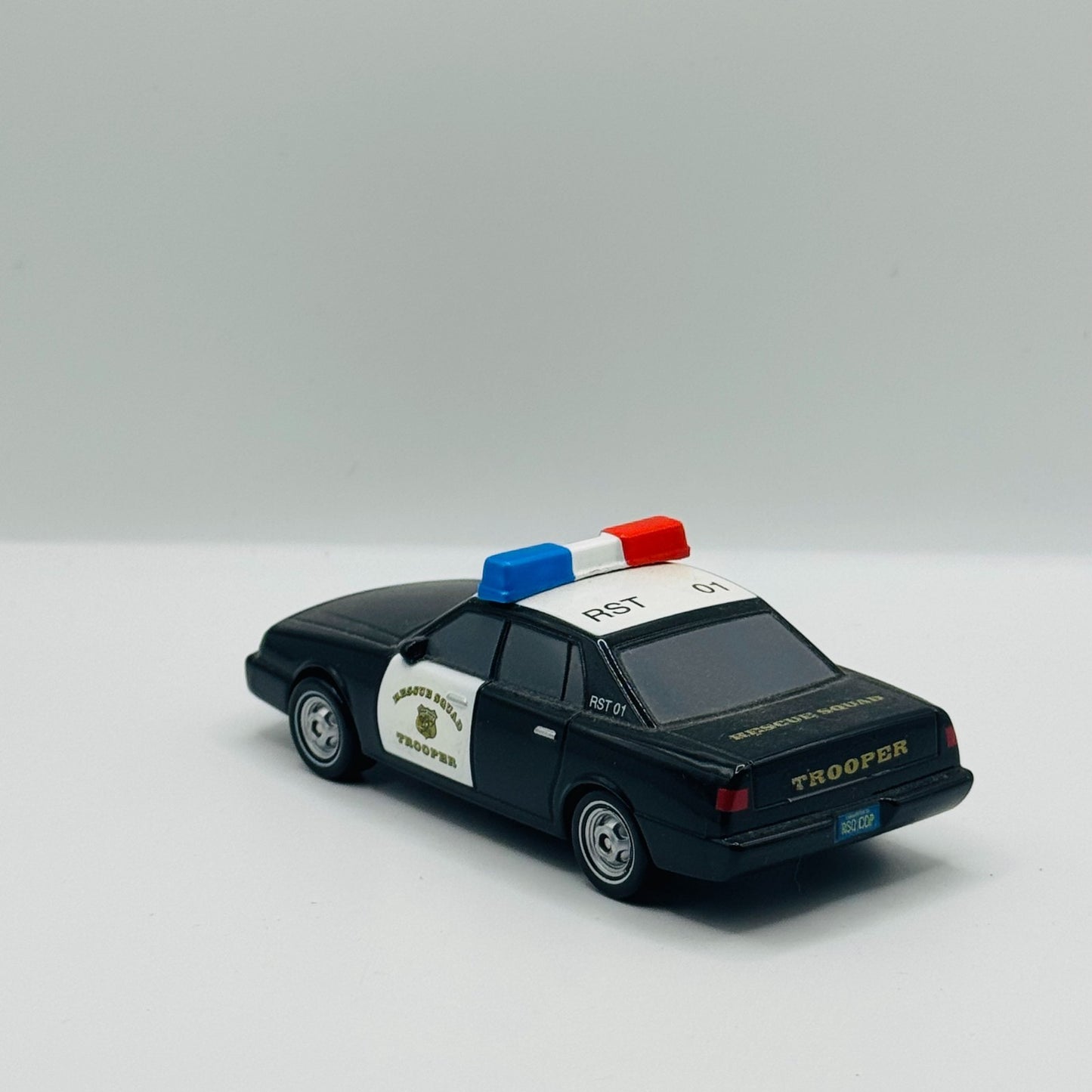 Disney Pixar Cars - RESCUE SQUAD TROOPER *VERY RARE* Disney Store - 1:43 Diecast