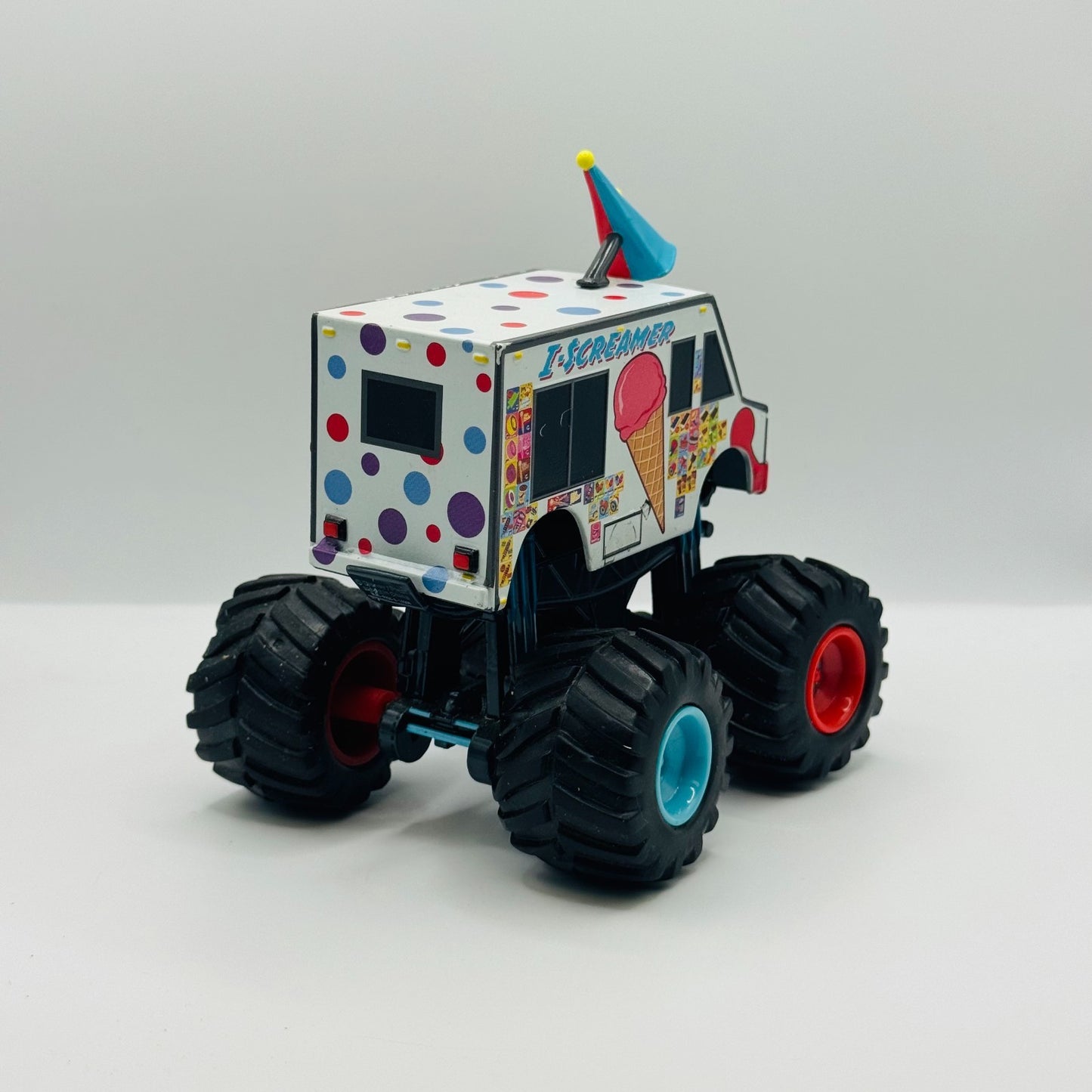 Disney Pixar Cars MONSTER TRUCK MATER PADDY I-SCREAMER Disney Store 1:43 Diecast