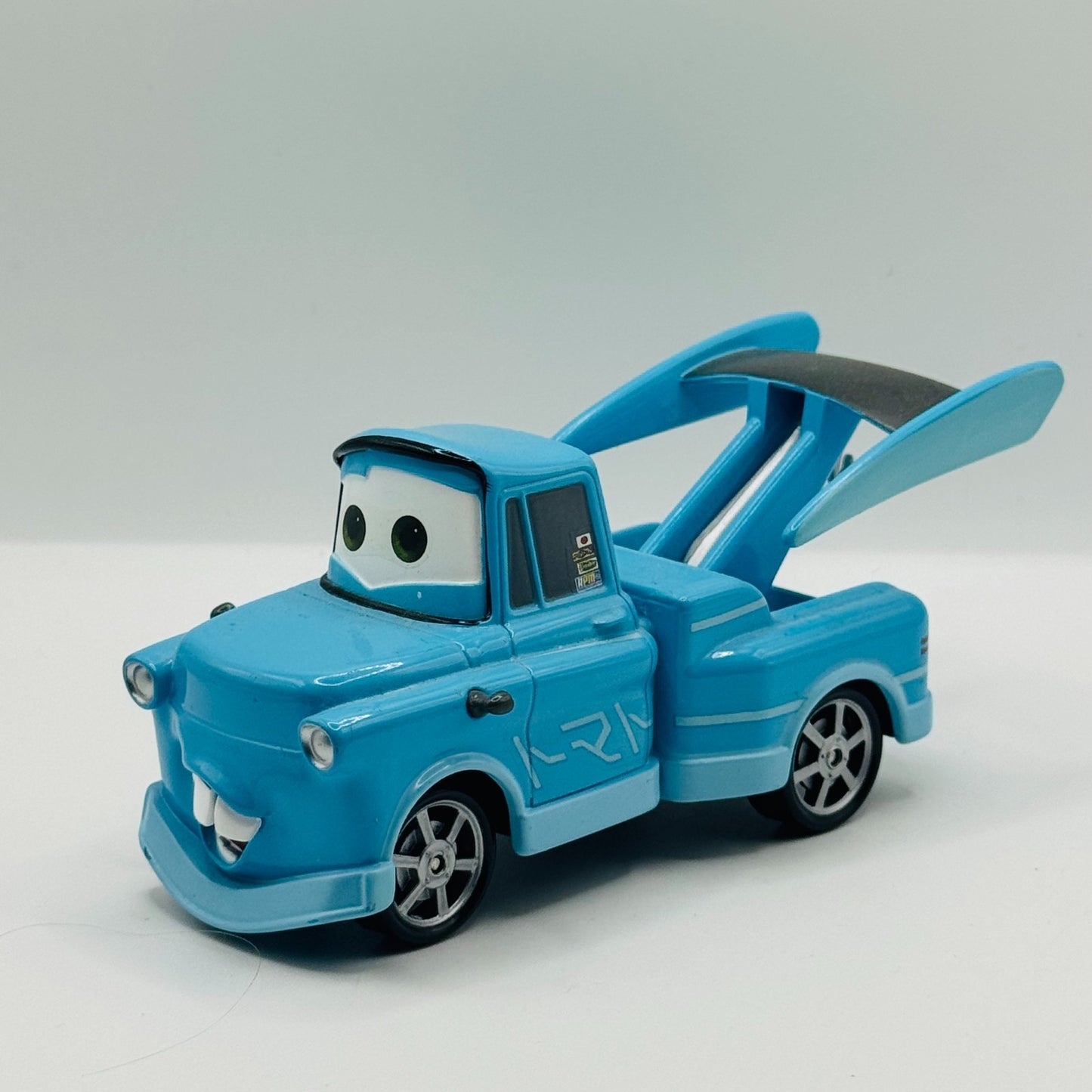 Disney Pixar Cars - TOKYO DRIFT TOKYO MATER Disney Store - 1:43 Diecast