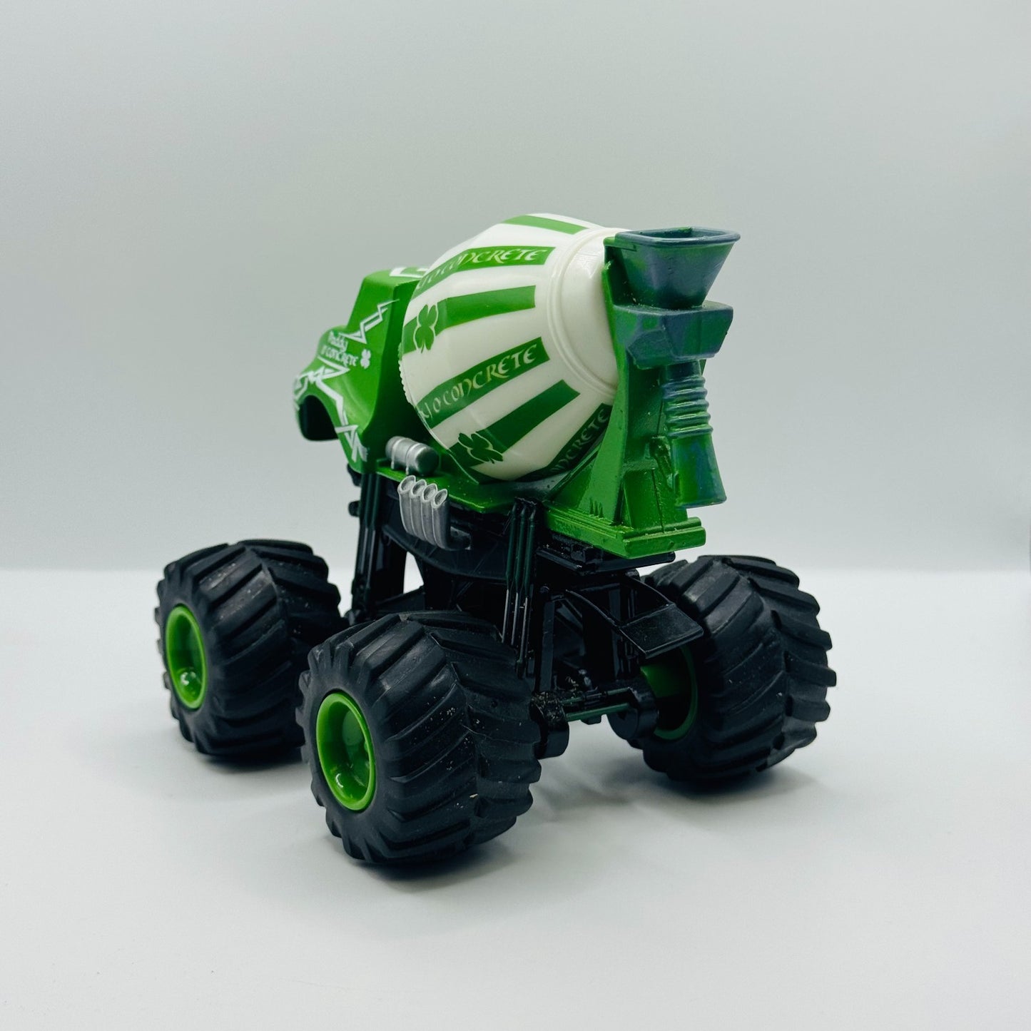 Disney Pixar Cars MONSTER TRUCK MATER PADDY I-SCREAMER Disney Store 1:43 Diecast