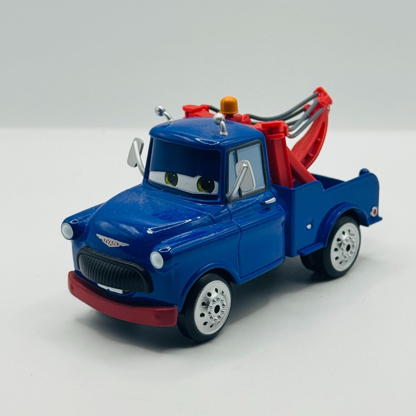 Disney Pixar Cars - IVAN MATER Disney Store - 1:43 Diecast