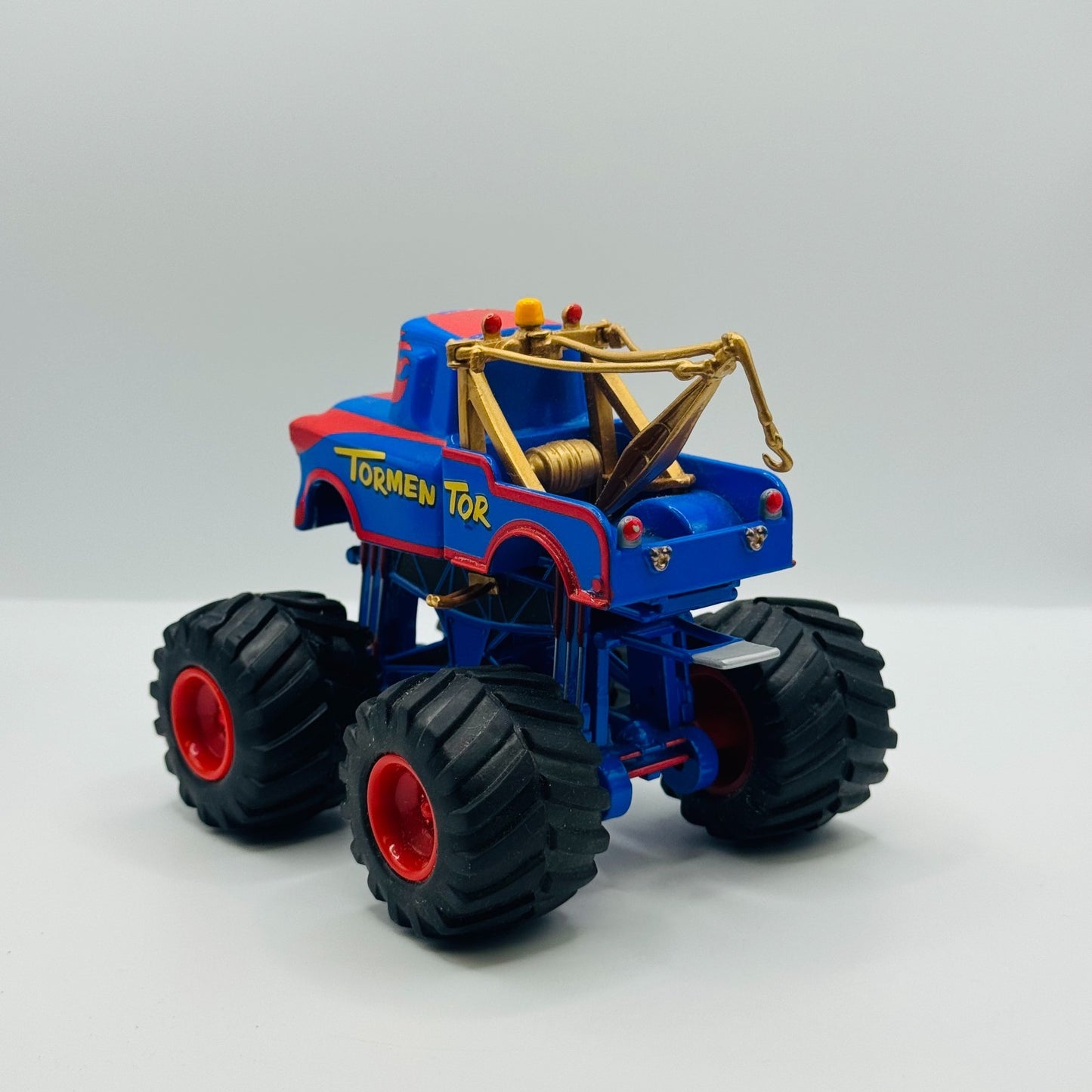 Disney Pixar Cars MONSTER TRUCK MATER PADDY I-SCREAMER Disney Store 1:43 Diecast