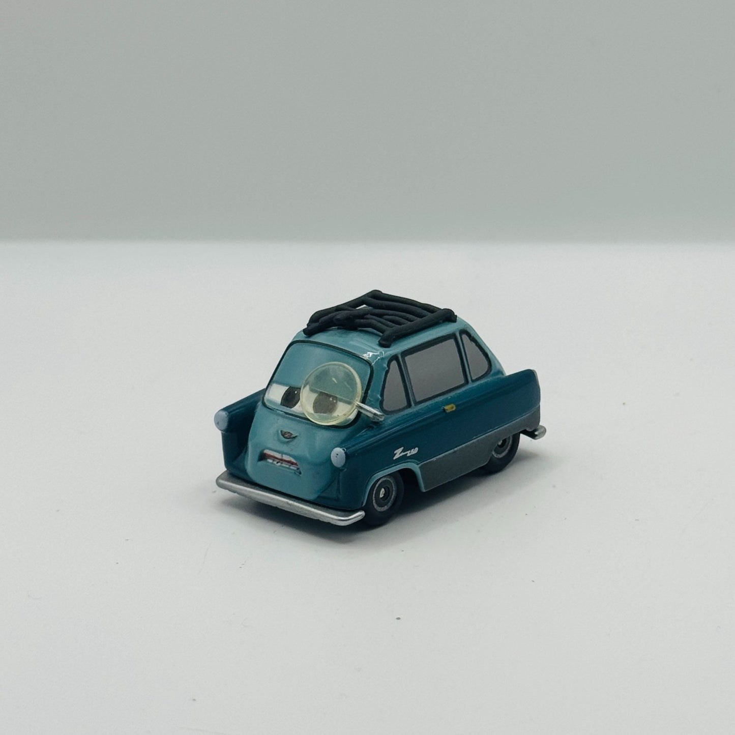 Disney Pixar Cars - PROFESSOR Z Disney Store - 1:43 Diecast