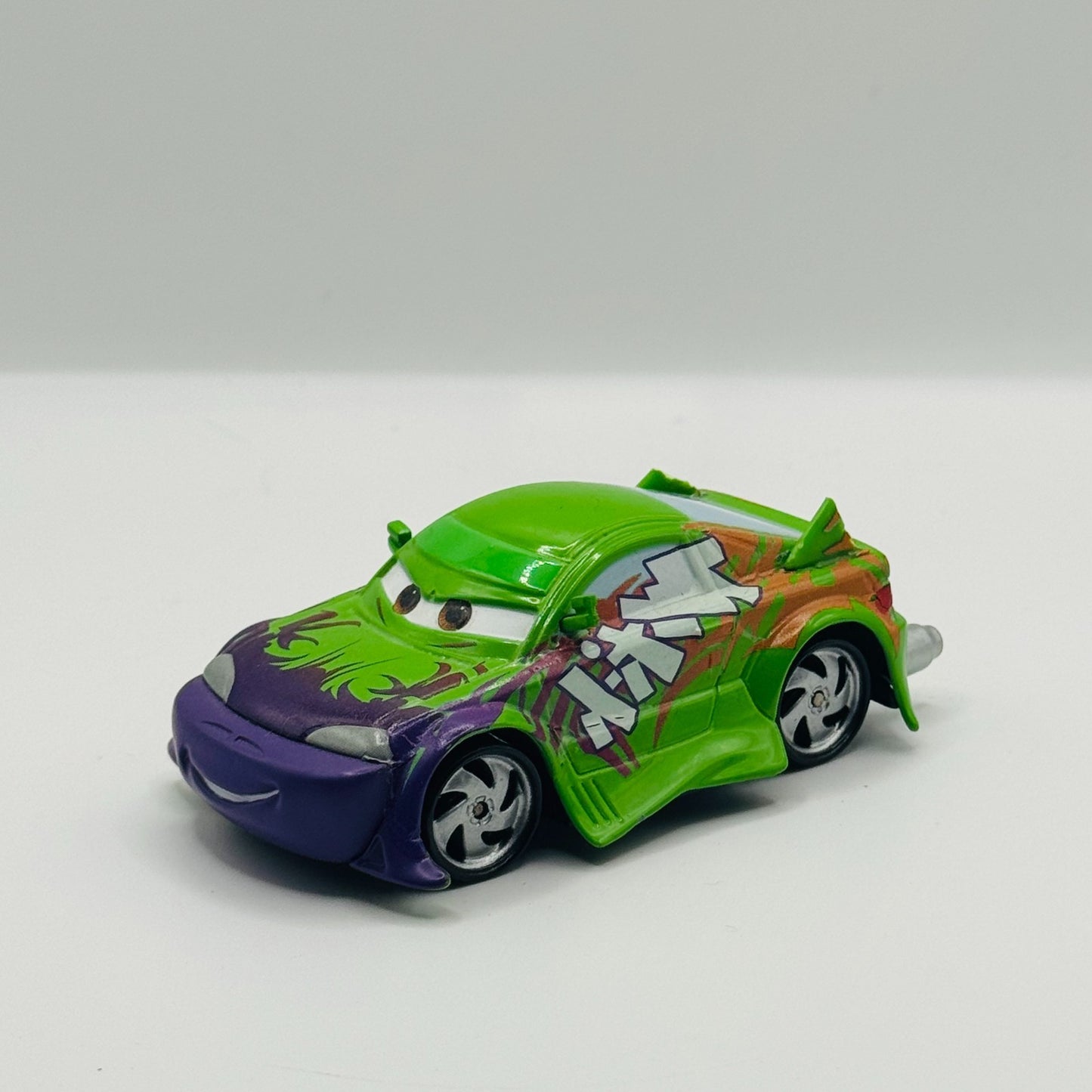 Disney Pixar Cars - WINGO Disney Store - 1:43 Diecast