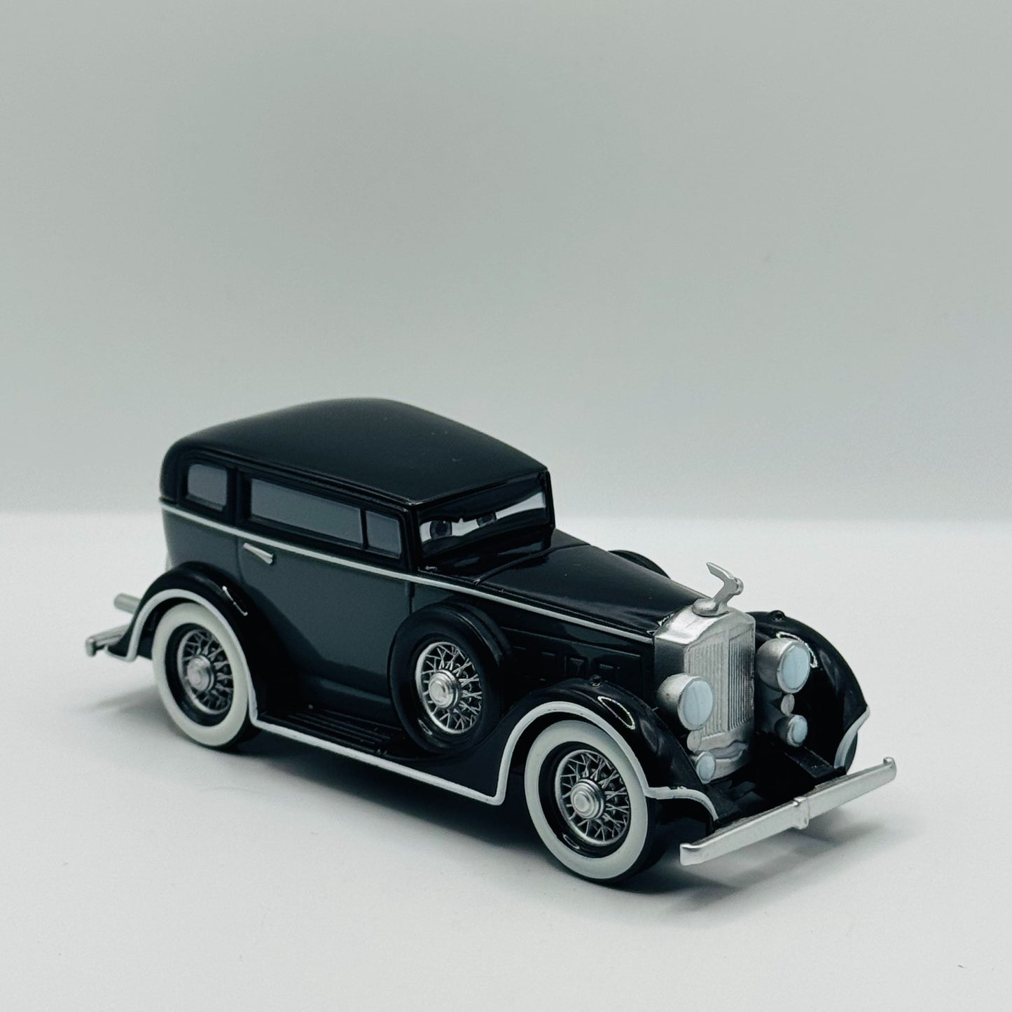 Disney Pixar Cars - BIG D MATER PRIVATE EYE Disney Store - 1:43 Diecast