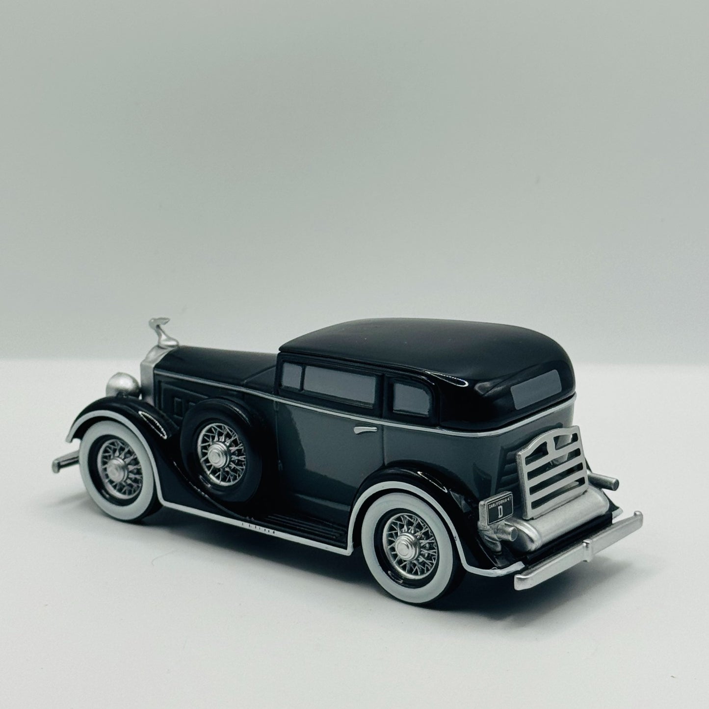 Disney Pixar Cars - BIG D MATER PRIVATE EYE Disney Store - 1:43 Diecast