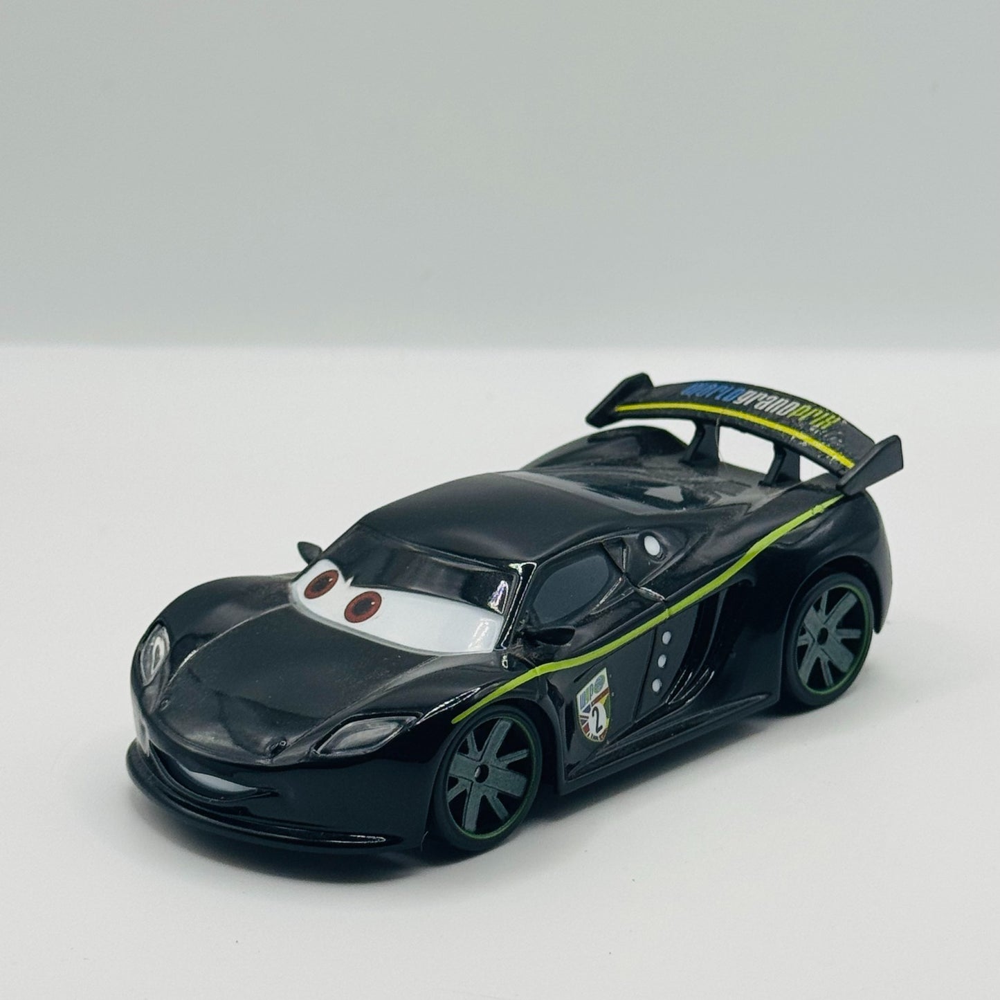 Disney Pixar Cars - WGP LEWIS HAMILTON Disney Store - 1:43 Diecast