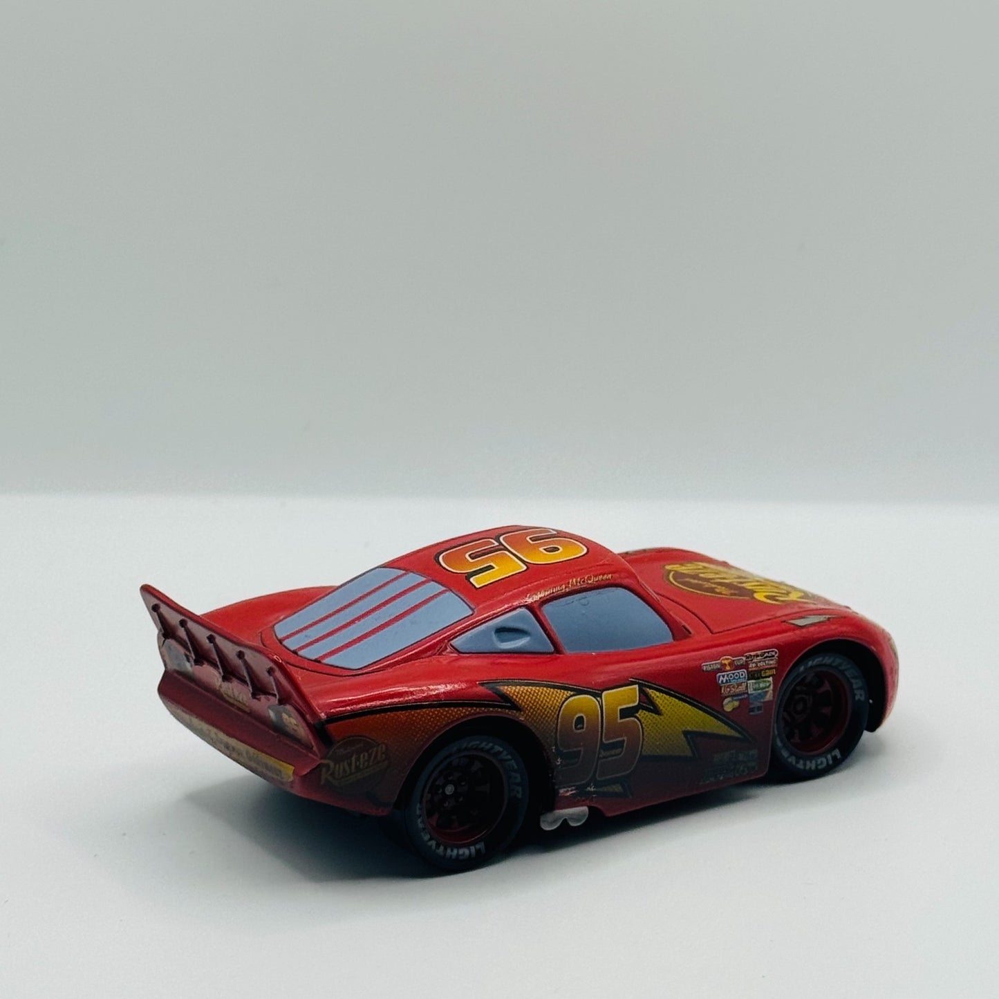 Disney Pixar Cars - BURNT MCQUEEN RESCUE SQUAD MATER Disney Store - 1:43 Diecast