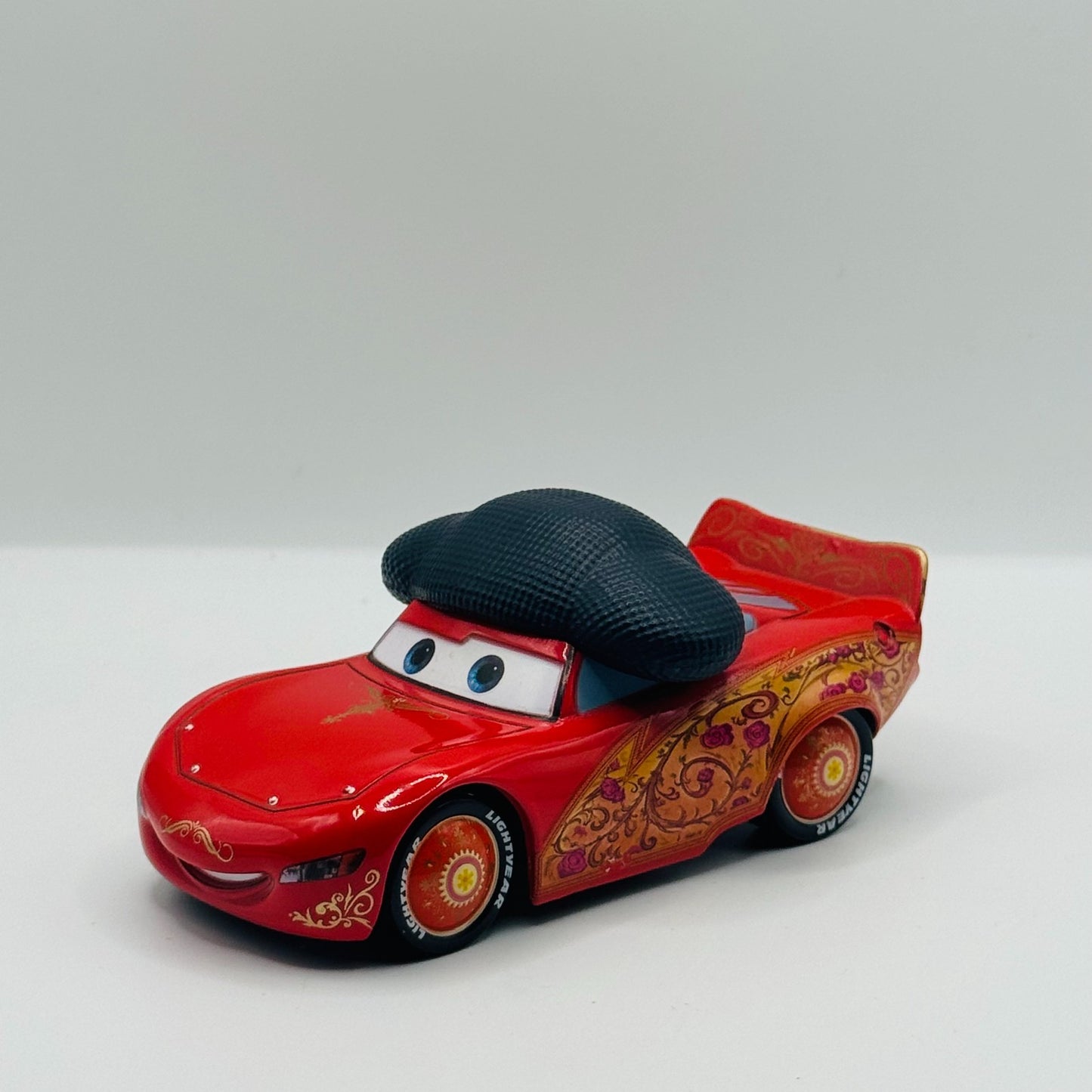 Disney Pixar Cars - EL MATERDOR & MATERDOR MCQUEEN Disney Store - 1:43 Diecast