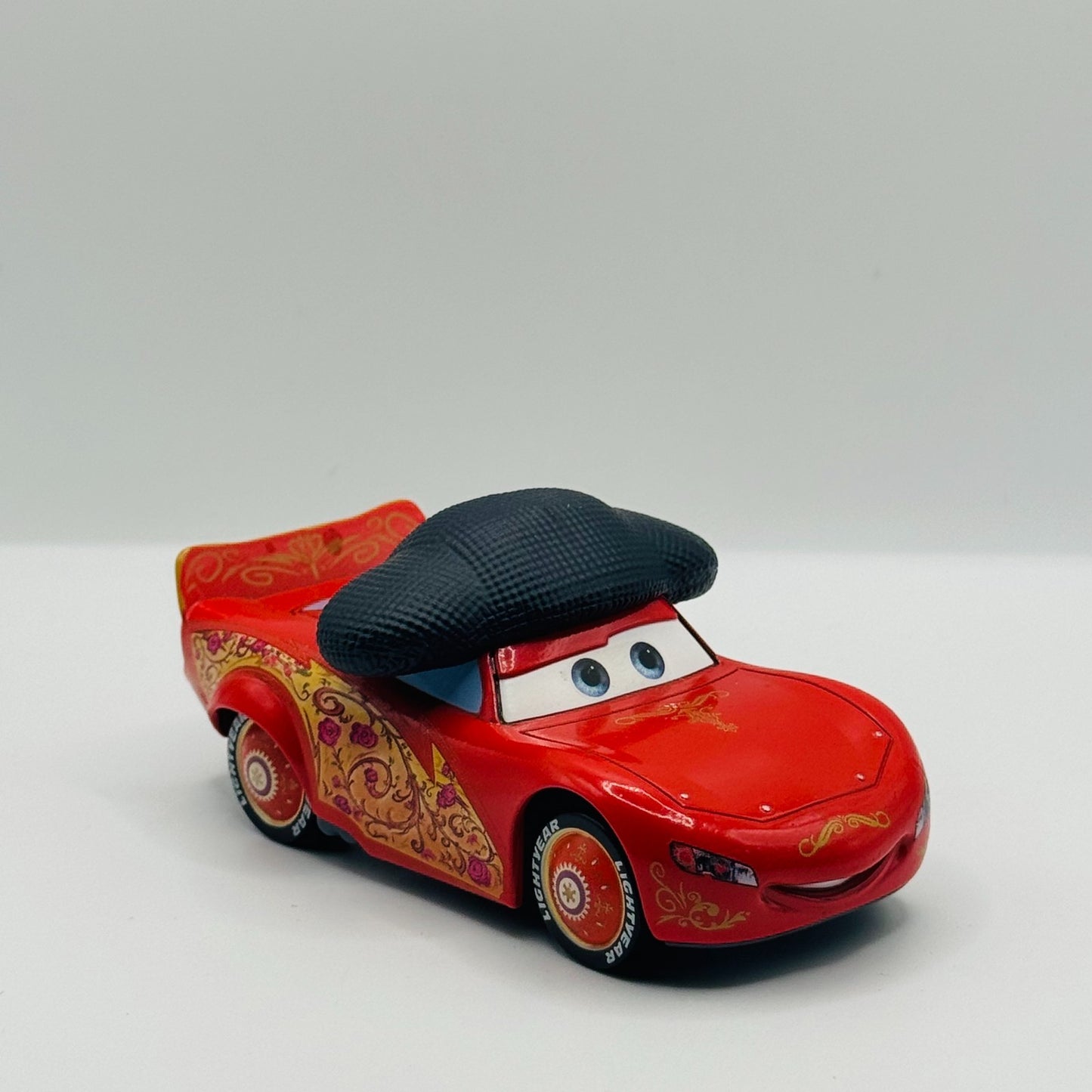 Disney Pixar Cars - EL MATERDOR & MATERDOR MCQUEEN Disney Store - 1:43 Diecast