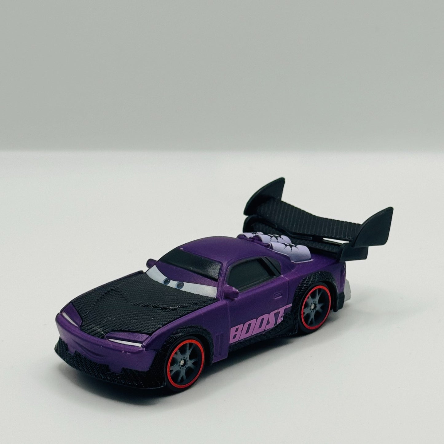 Disney Pixar Cars - COLOR CHANGERS BOOST PURPLE/ WHITE 2010 - 1:55 Scale