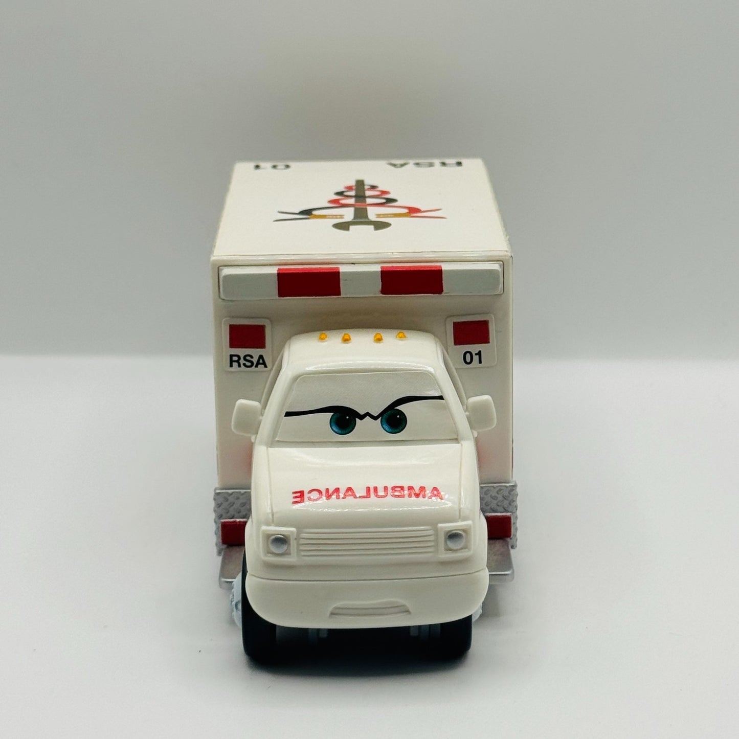 Disney Pixar Cars - RESCUE SQUAD AMBULANCE OPENING DOORS *NEAR MINT* 1:55 Scale