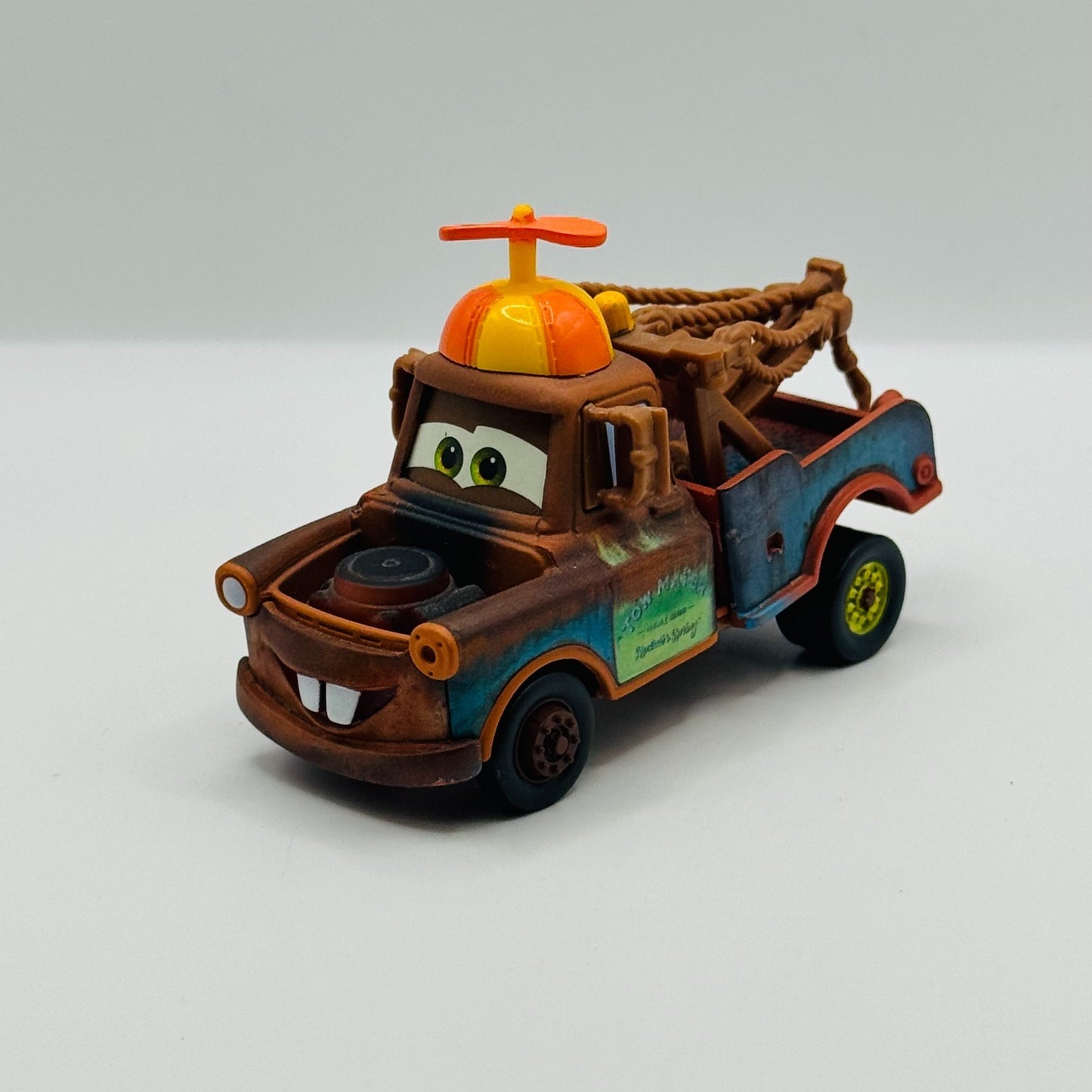 Disney Pixar Cars Toon - BEANIE HAT MATER Monster Truck Mater - 1:55 Diecast