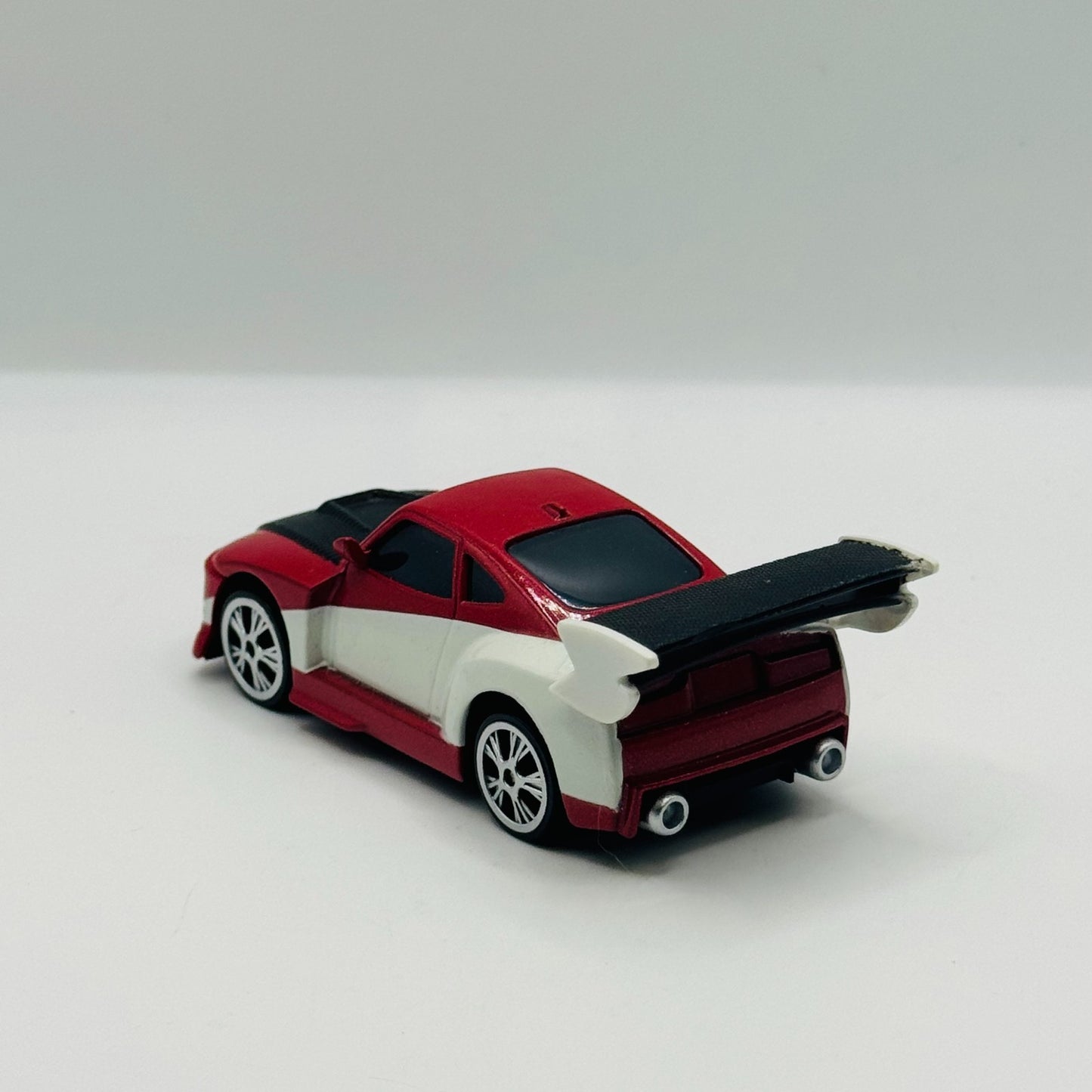 Disney Pixar Cars Toon - TABINU Tokyo Mater - 1:55 Diecast