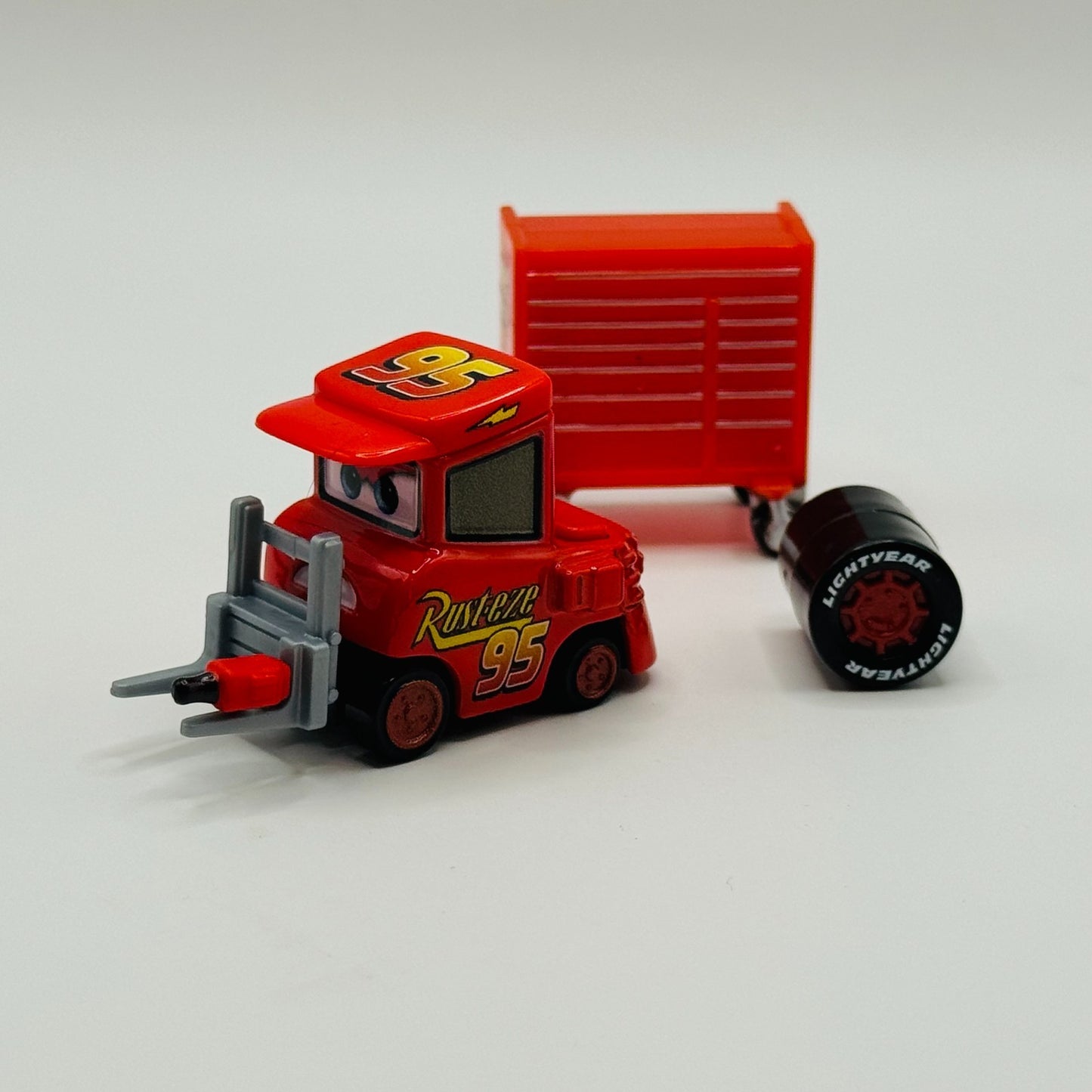 Disney Pixar Cars - MCQUEEN RUSTEZE PITTY MY NAME IS NOT CHUCK - 1:55 Diecast