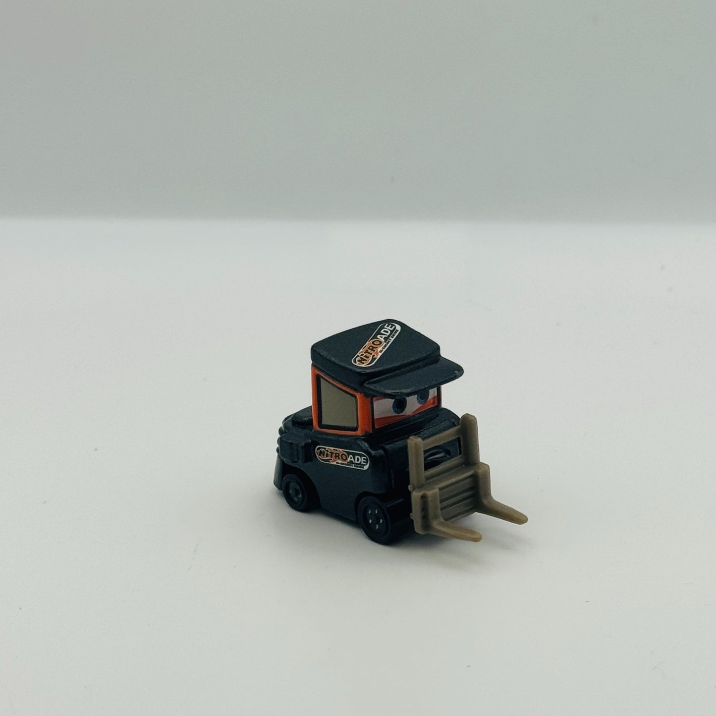 Disney Pixar Cars - NITROADE PITTY HUGO FAST - 1:55 Diecast