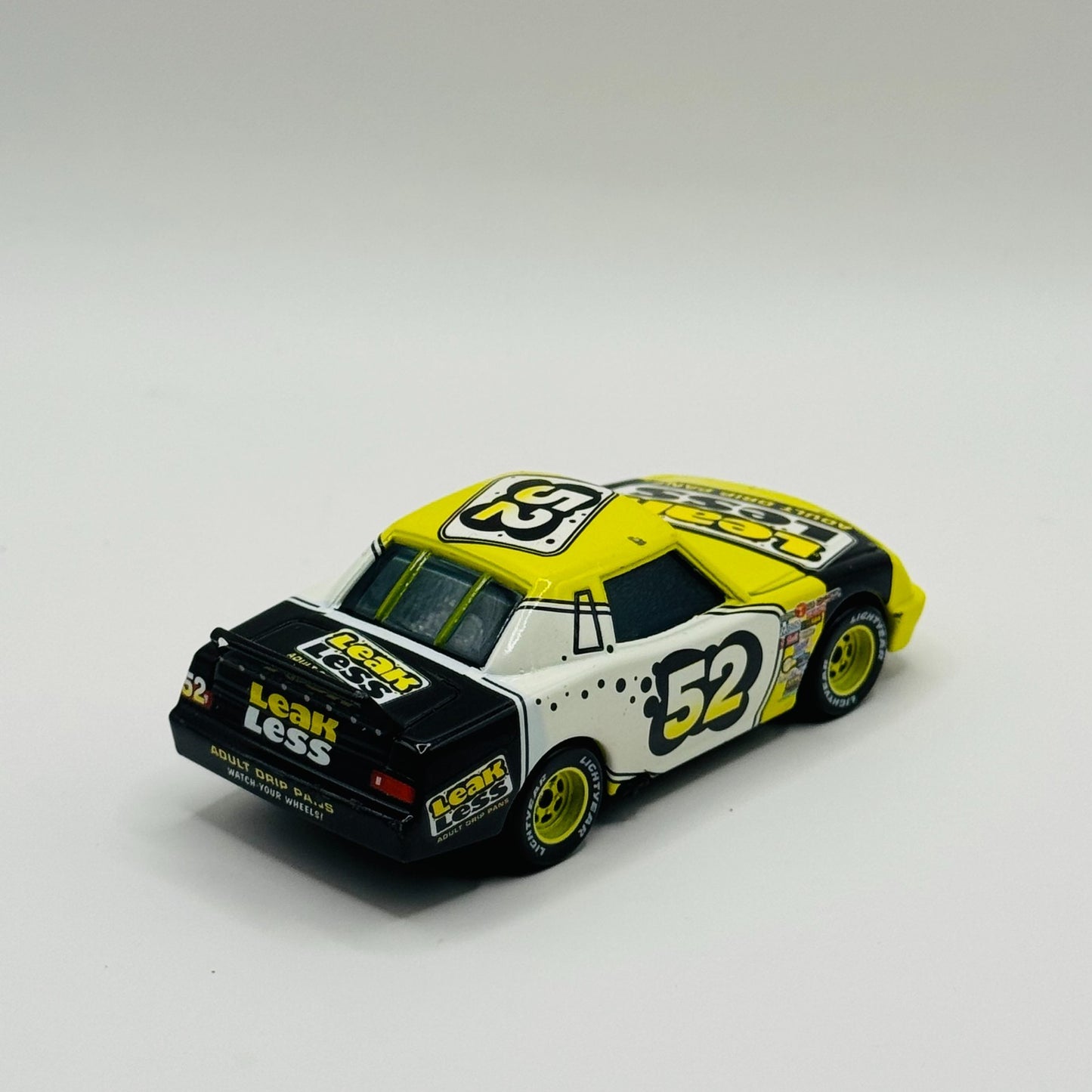 Disney Pixar Cars - LEAK LESS CLAUDE SCRUGGS *Flat Eyes* 2016 - 1:55 Diecast