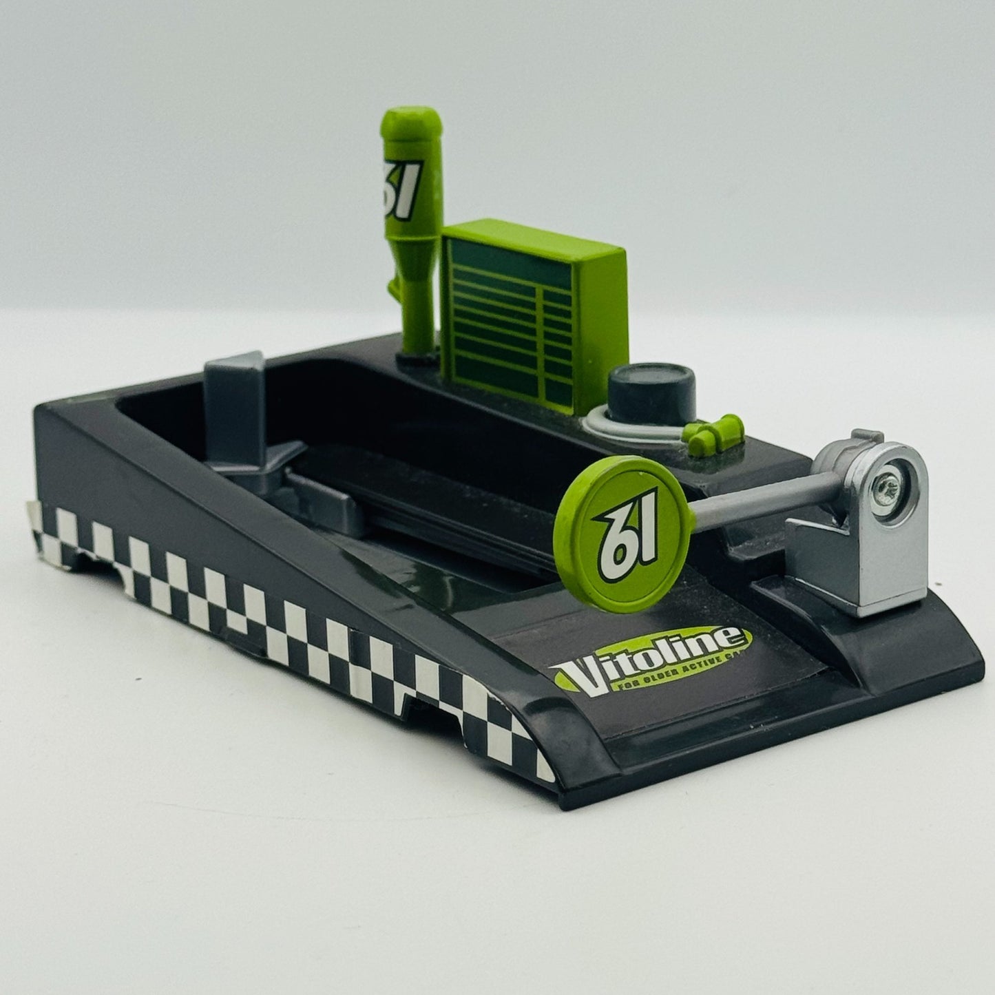 Disney Pixar Cars - VITOLINE PIT-RACE OFF LAUNCHER Piston Cup - 1:55 Diecast