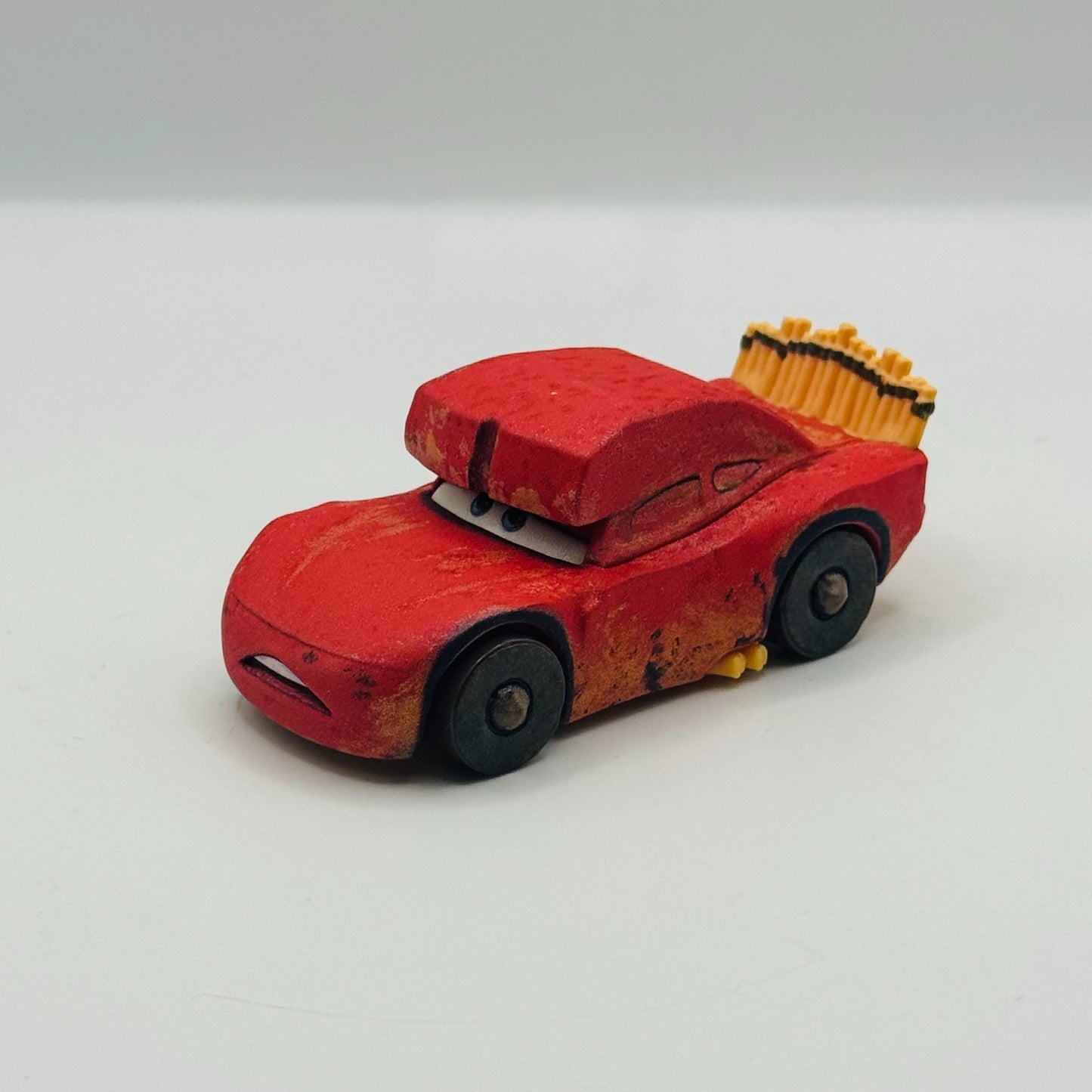 Disney Pixar Cars - CAVE LIGHTNING MCQUEEN On The Road 2023 - 1:55 Diecast