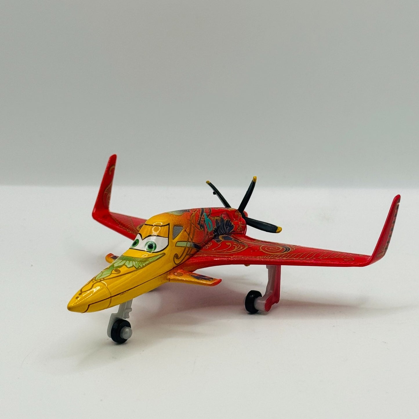Disney Planes & Pixar Cars - ISHANI 2013 - 1:55 Diecast