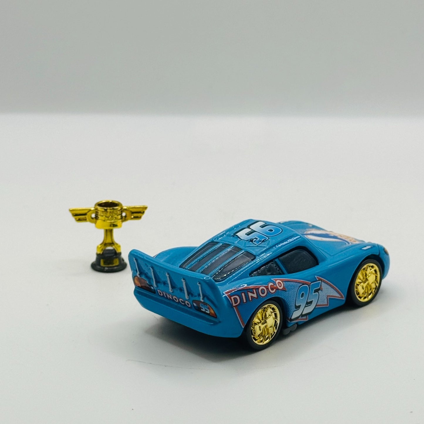 Disney Pixar Cars - GOLD BLING BLING MCQUEEN PISTON CUP *CHASE* - 1:55 Diecast