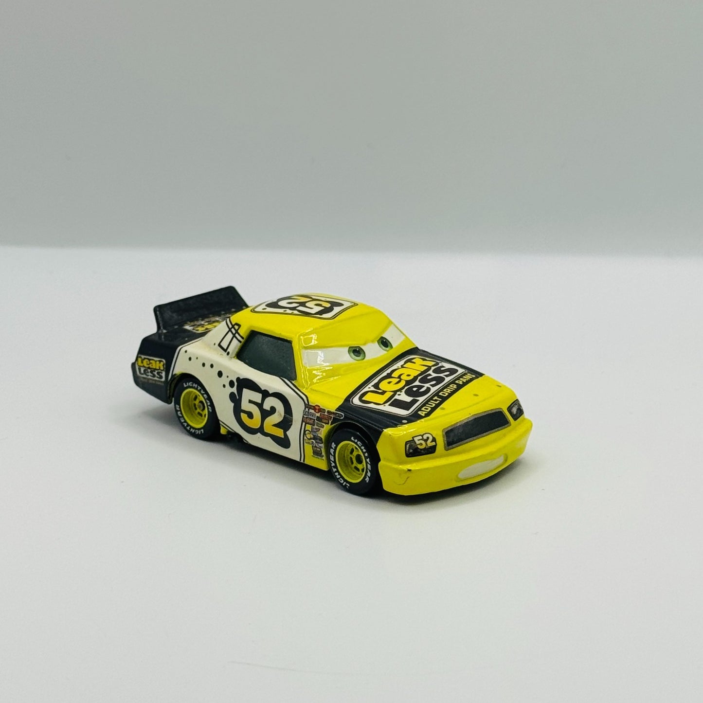 Disney Pixar Cars - LEAK LESS CLAUDE SCRUGGS Supercharged 2007 - 1:55 Diecast