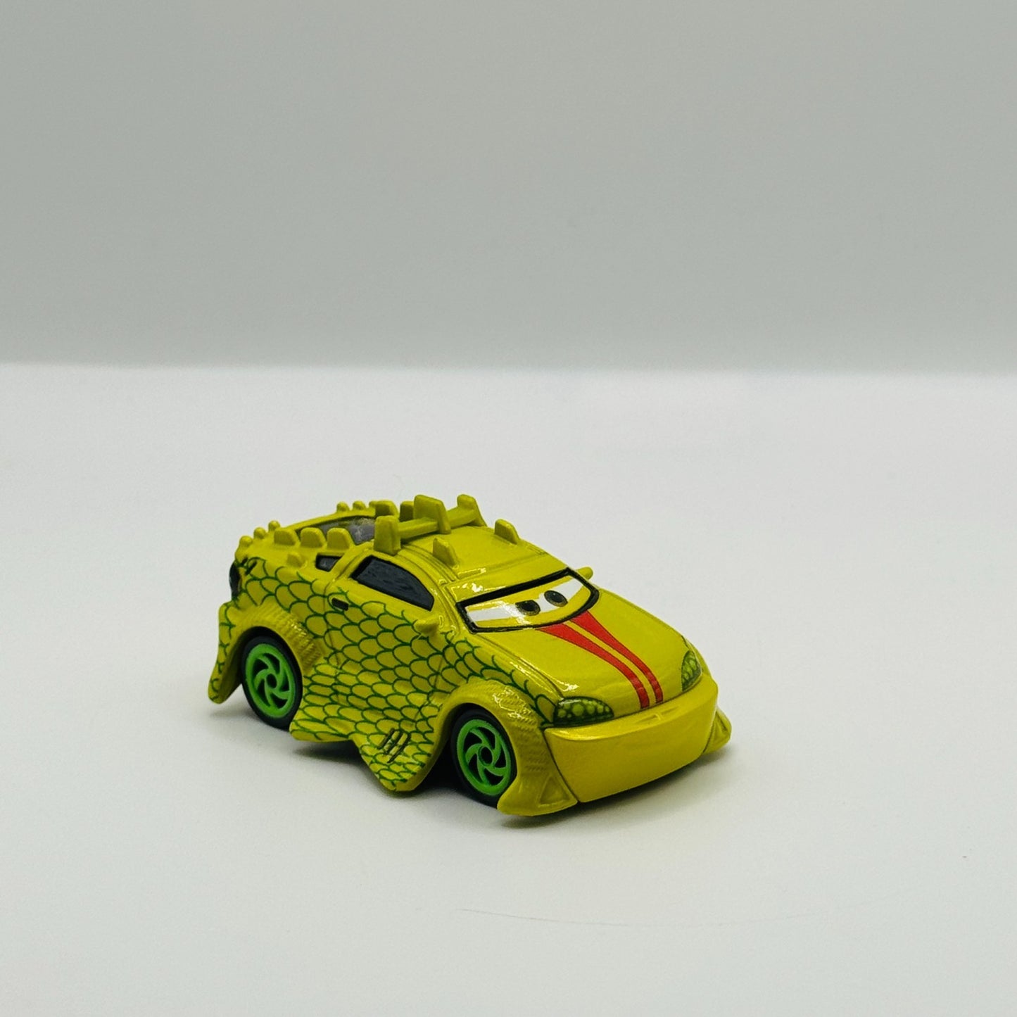 Disney Pixar Cars Toon - KOMODO Tokyo Mater - 1:55 Diecast
