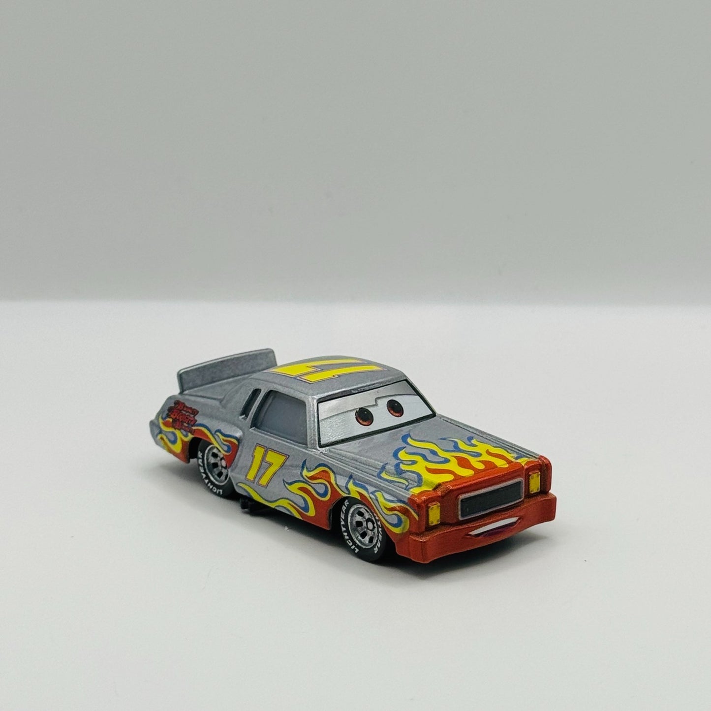 Disney Pixar Cars - DARRELL CARTRIP - 1:55 Diecast