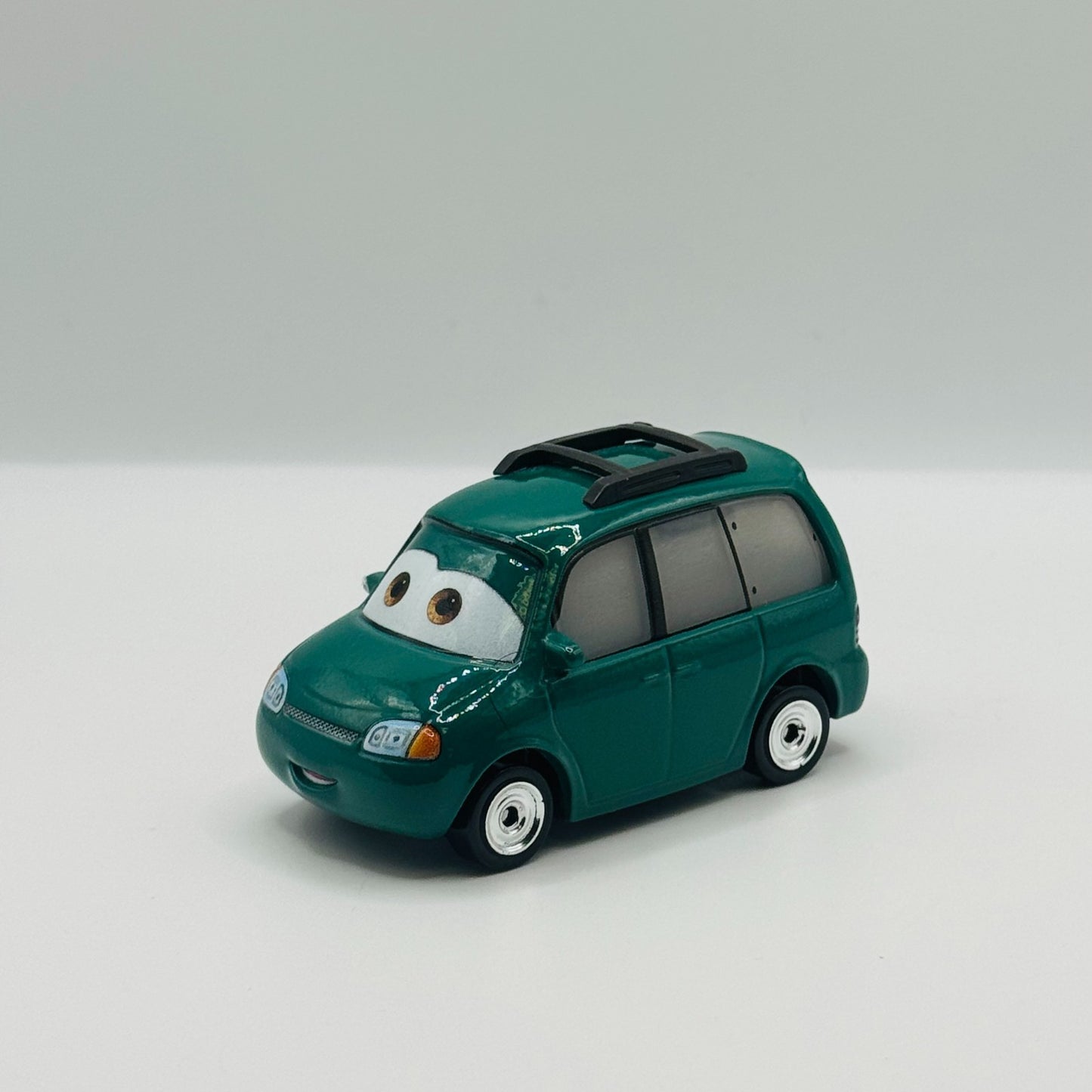 Disney Pixar Cars - COLIN BOHREV Cars 2 Townie 2022 - 1:55 Diecast