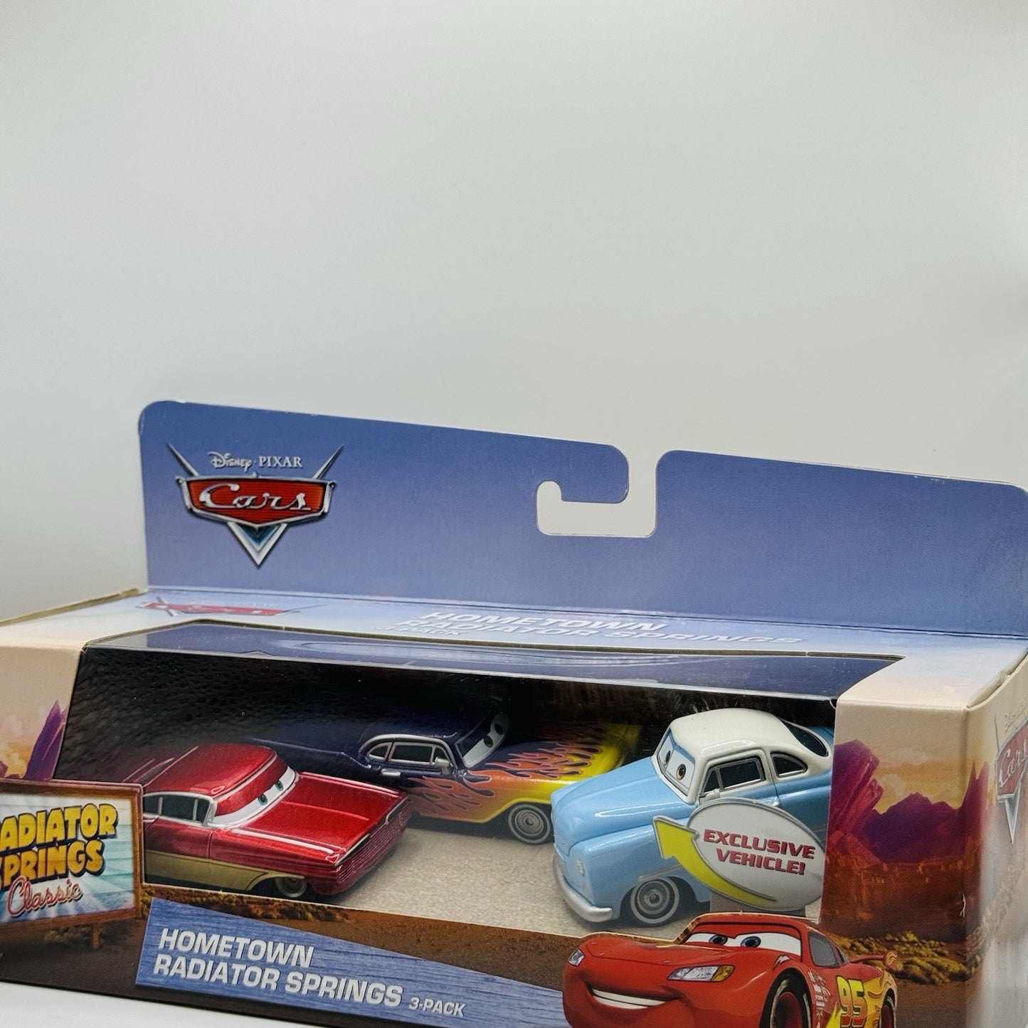 Disney Pixar Cars HOMETOWN RADIATOR SPRINGS 3PK JONAS REVERA GRETA -1:55 Diecast