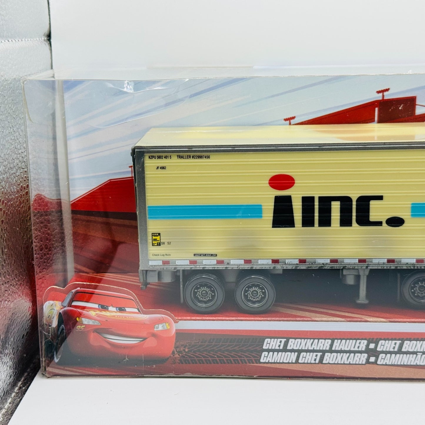 Disney Pixar Cars - CHET BOXXKARR BOXKAAR INC HAULER Truck Trailer -1:55 Diecast