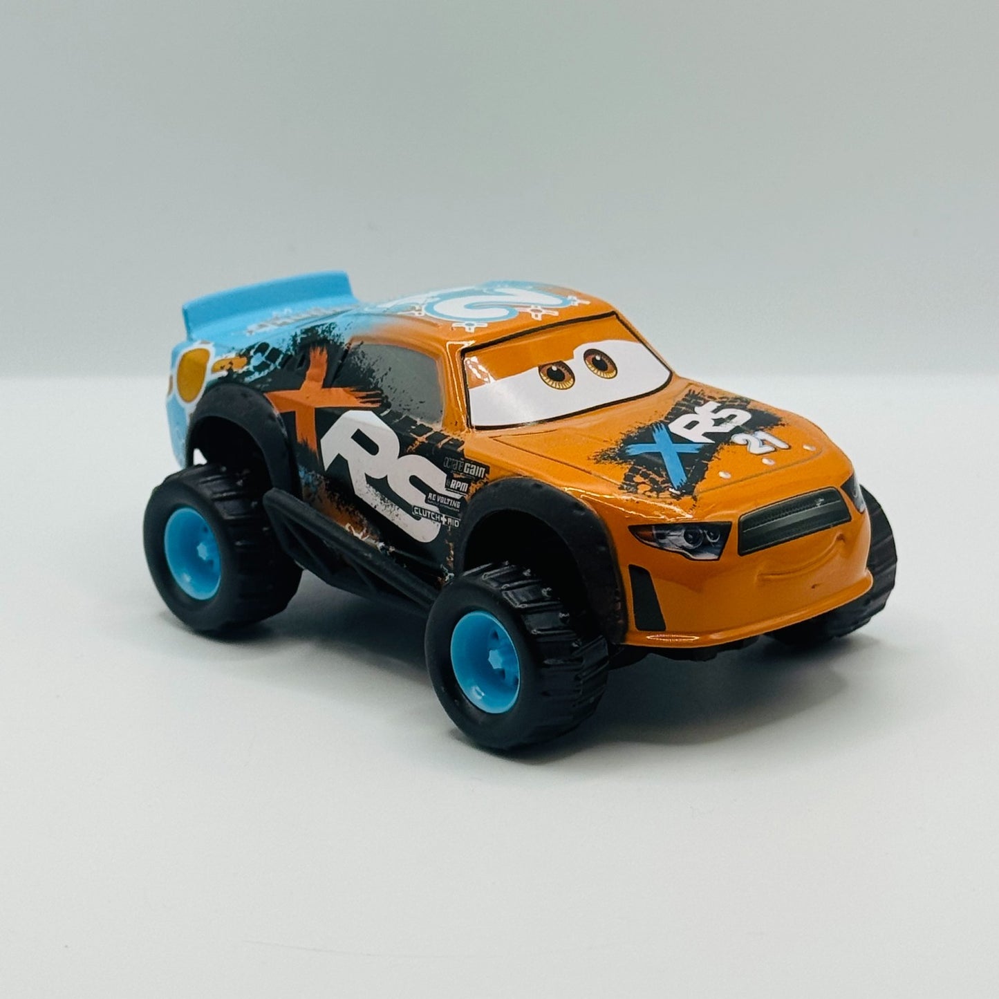Disney Pixar Cars - XRS MUD RACING SPEEDY COMET Disney Store - 1:43 Diecast