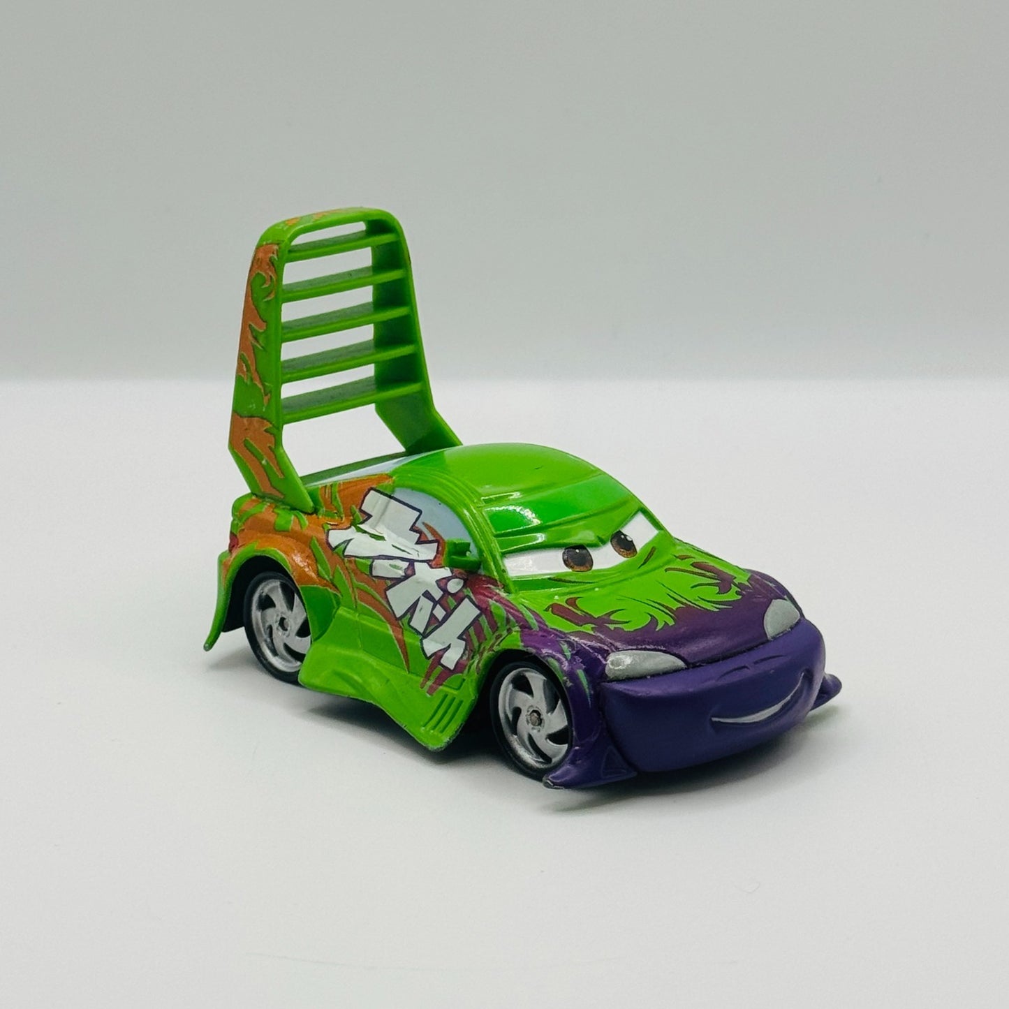Disney Pixar Cars - WINGO Tuners Disney Store - 1:43 Diecast