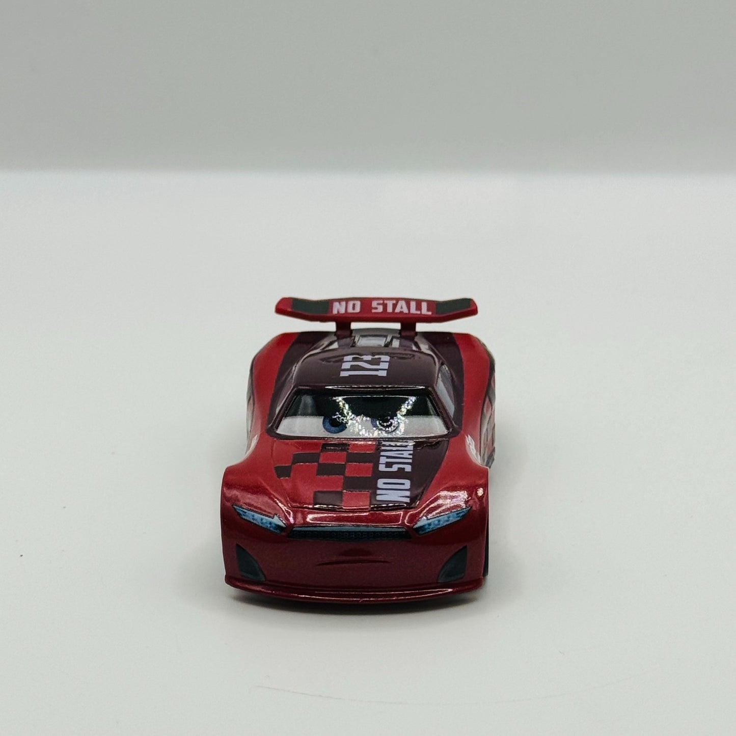 Disney Pixar Cars - JONAS CARVERS NO STALL 2026 - 1:55 Diecast *NEW OUT OF BOX*