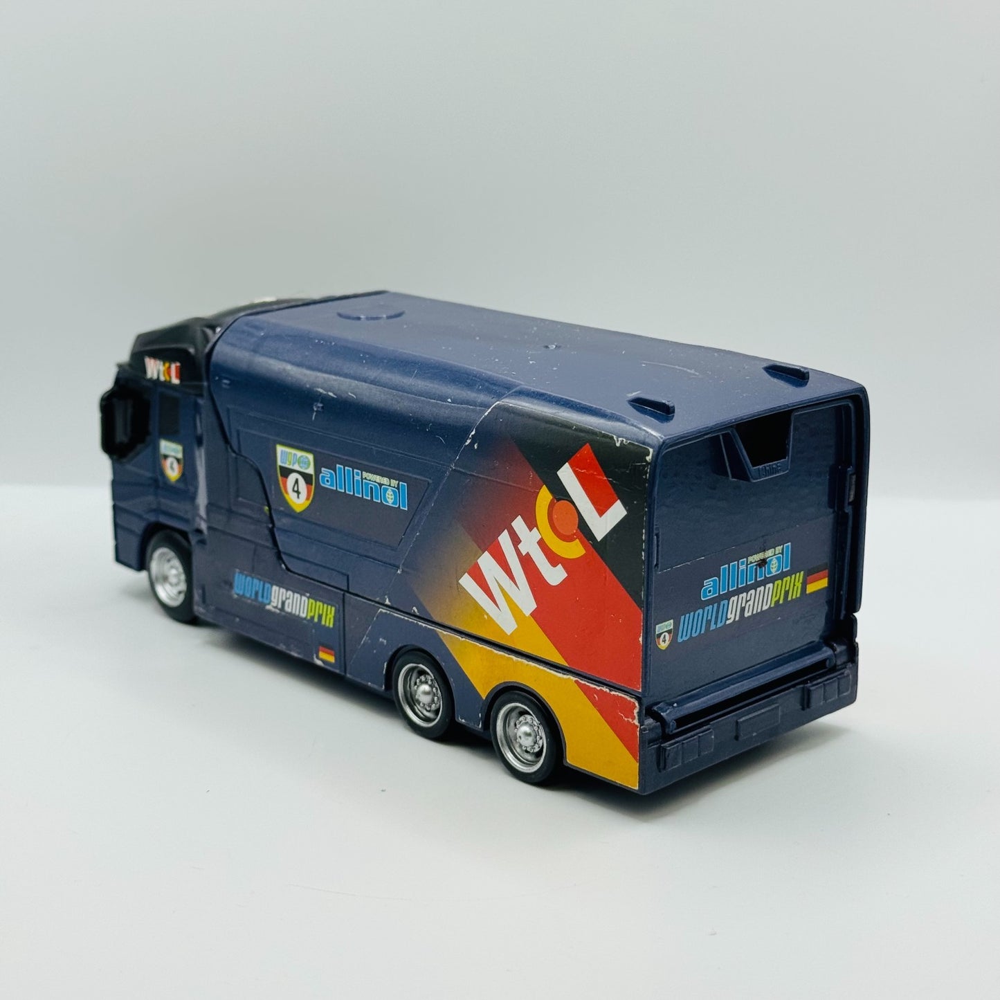 Disney Pixar Cars - JORG MAX SCHNELL HAULER Stunt Racers - 1:55 Scale