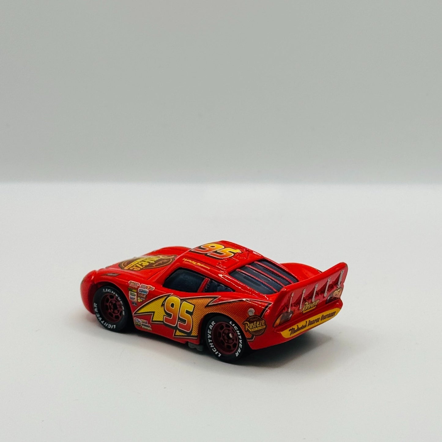 Disney Pixar Cars - DETERMINED LIGHTNING MCQUEEN Angry 2009 - 1:55 Diecast