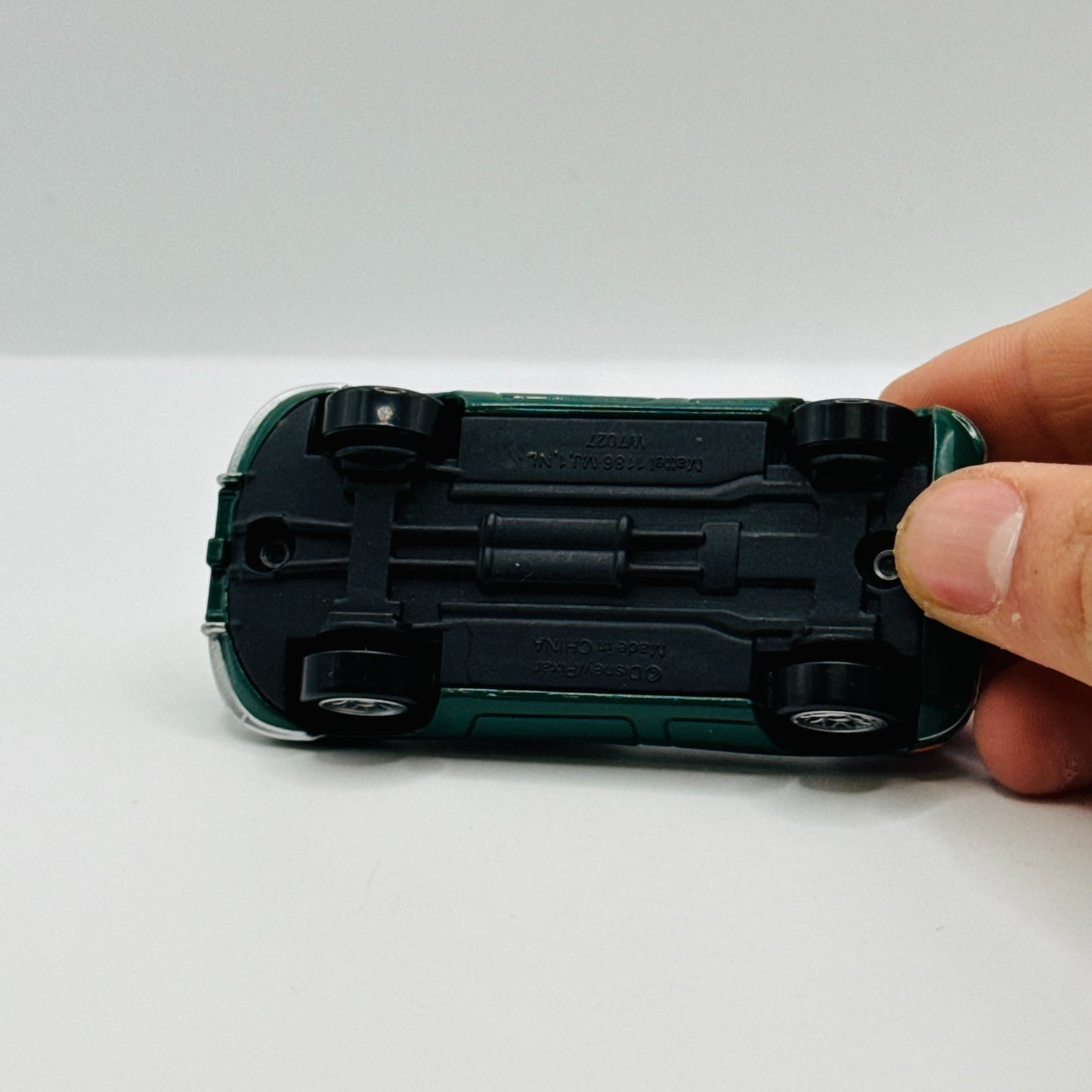 Disney Pixar Cars - DAVID HOBBSCAPP WITHOUT HEADSET Tokyo Race - 1:55 Diecast