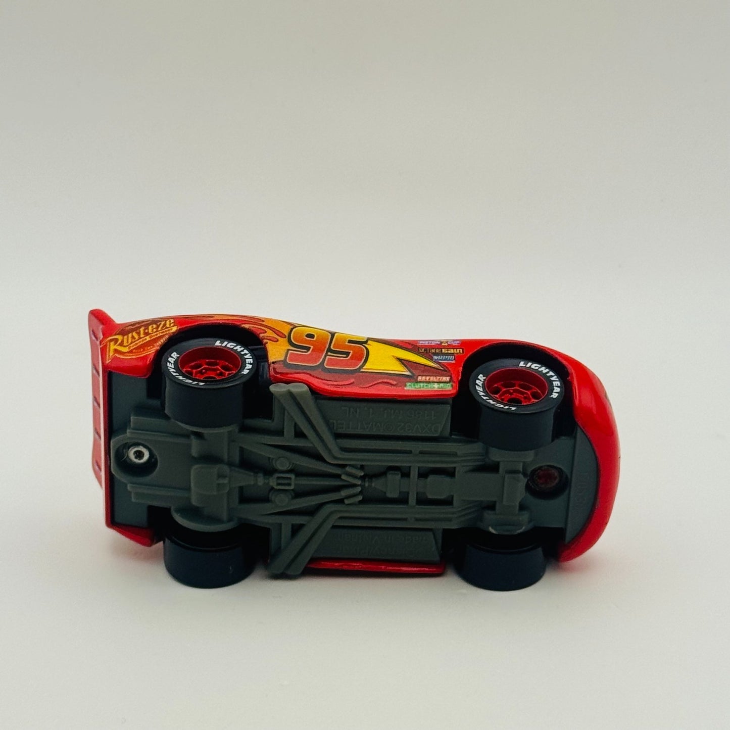 Disney Pixar Cars - CARS 3 LIGHTNING MCQUEEN 2022- 1:55 Diecast *NEW OUT OF BOX*