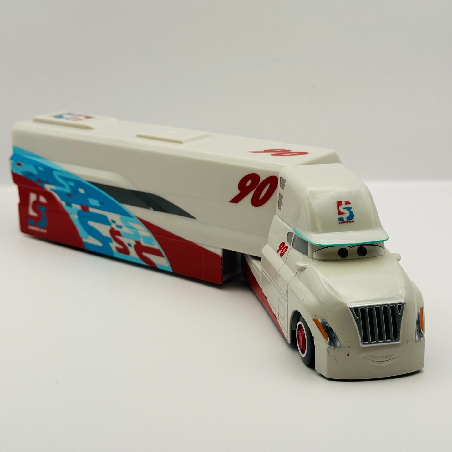 Disney Pixar Cars - PONCHY WIPEOUT BUMPER SAVE HAULER PAUL CONREV - 1:55 Diecast