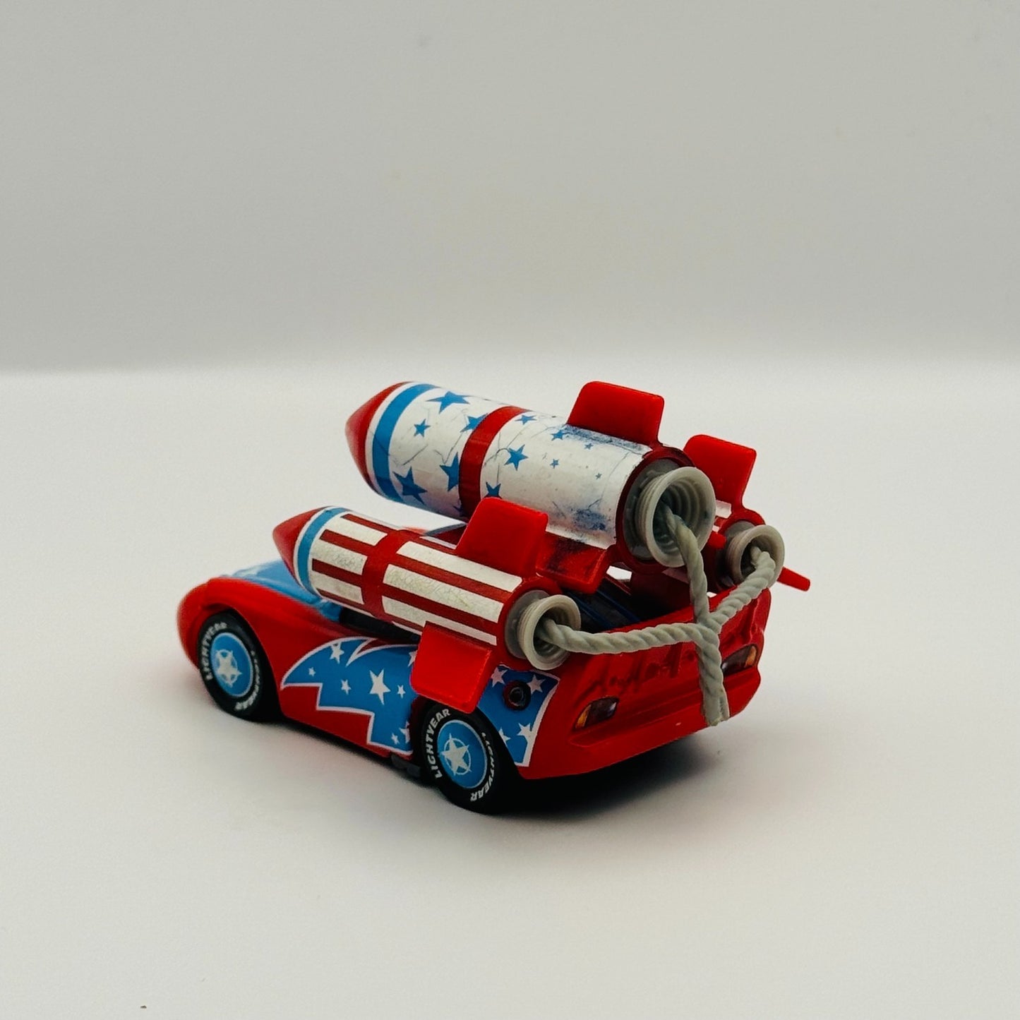 Disney Pixar Cars SCREAMING DAREDEVIL MCQUEEN 4PK Mater The Greater 1:55 Diecast