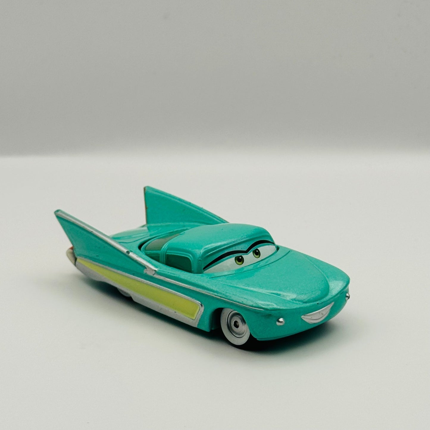 Disney Pixar Cars - FLO - 1:55 Diecast
