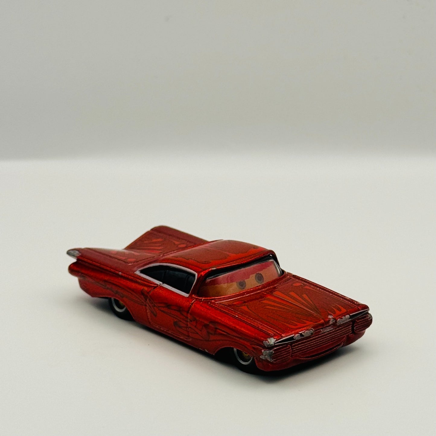 Disney Pixar Cars - LENTICULAR RED HYDRAULIC RAMONE Eyes Change - 1:55 Diecast