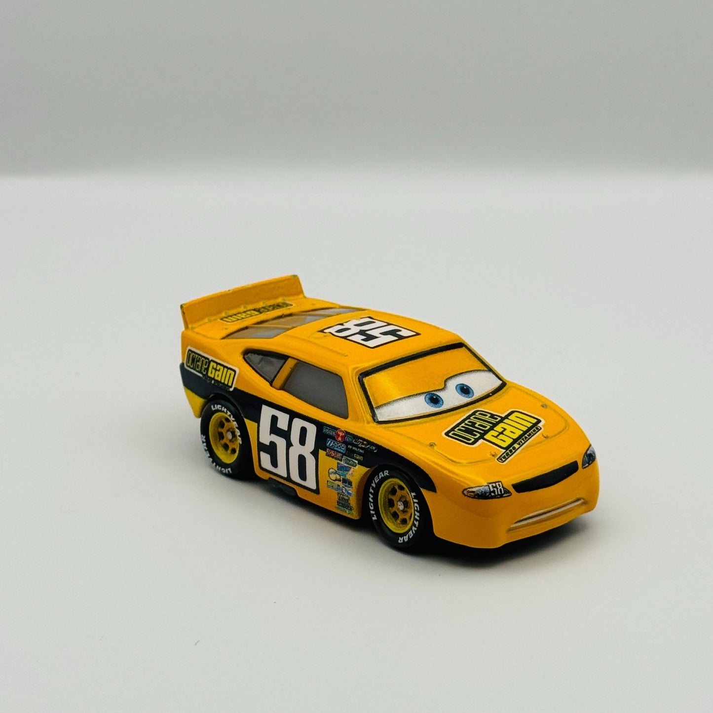 Disney Pixar Cars - BILLY OILCHANGER OCTANE GAIN Piston Cup - 1:55 Diecast