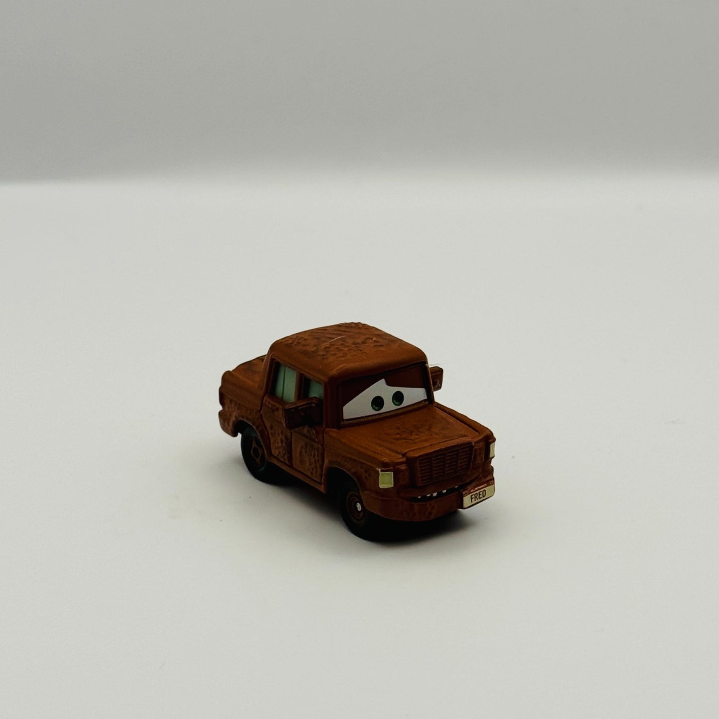Disney Pixar Cars - FRED (Small) World of Cars 2008 - 1:55 Diecast