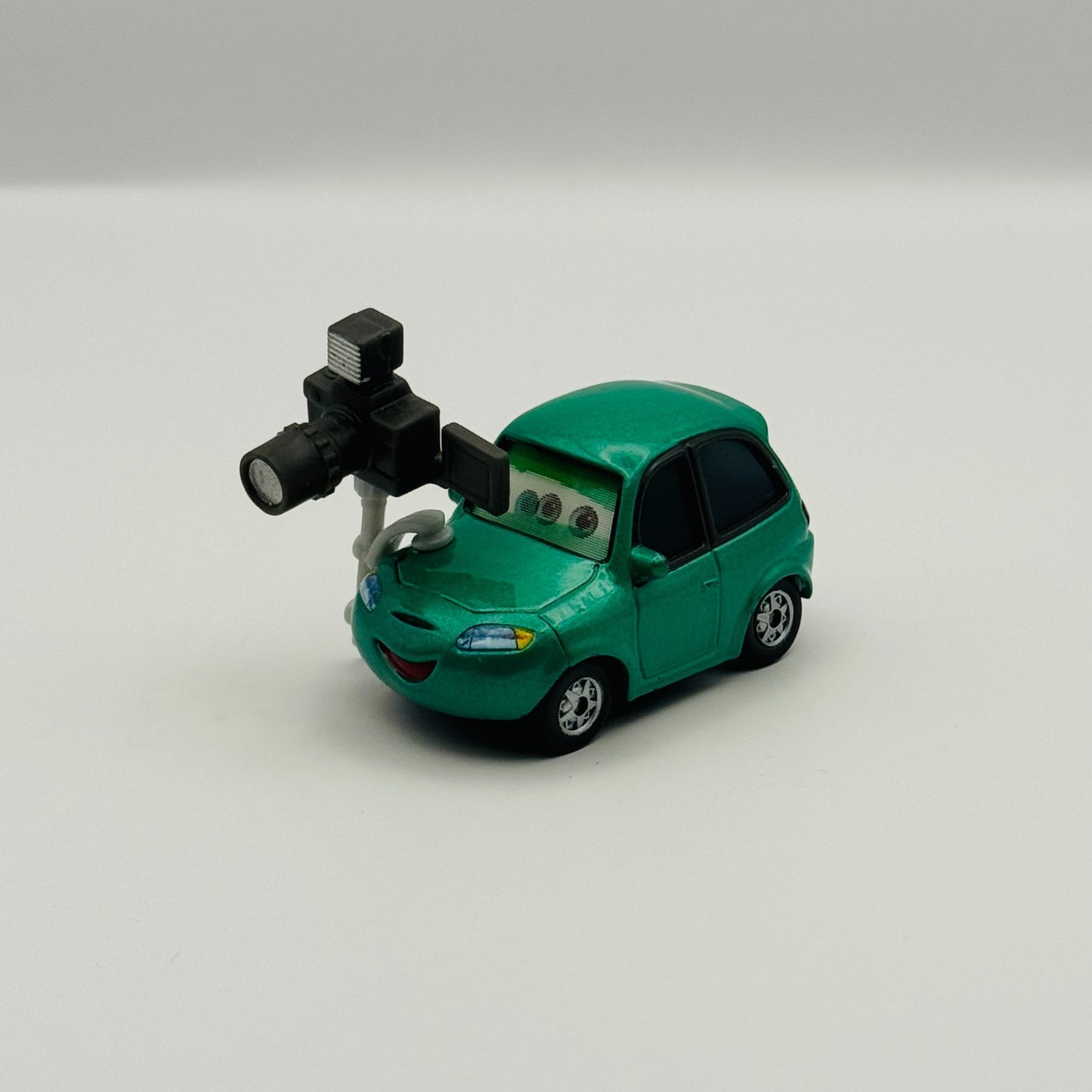 Disney Pixar Cars - LENTICULAR DASH BOARDMAN My Eyes Change 2010 - 1:55 Diecast
