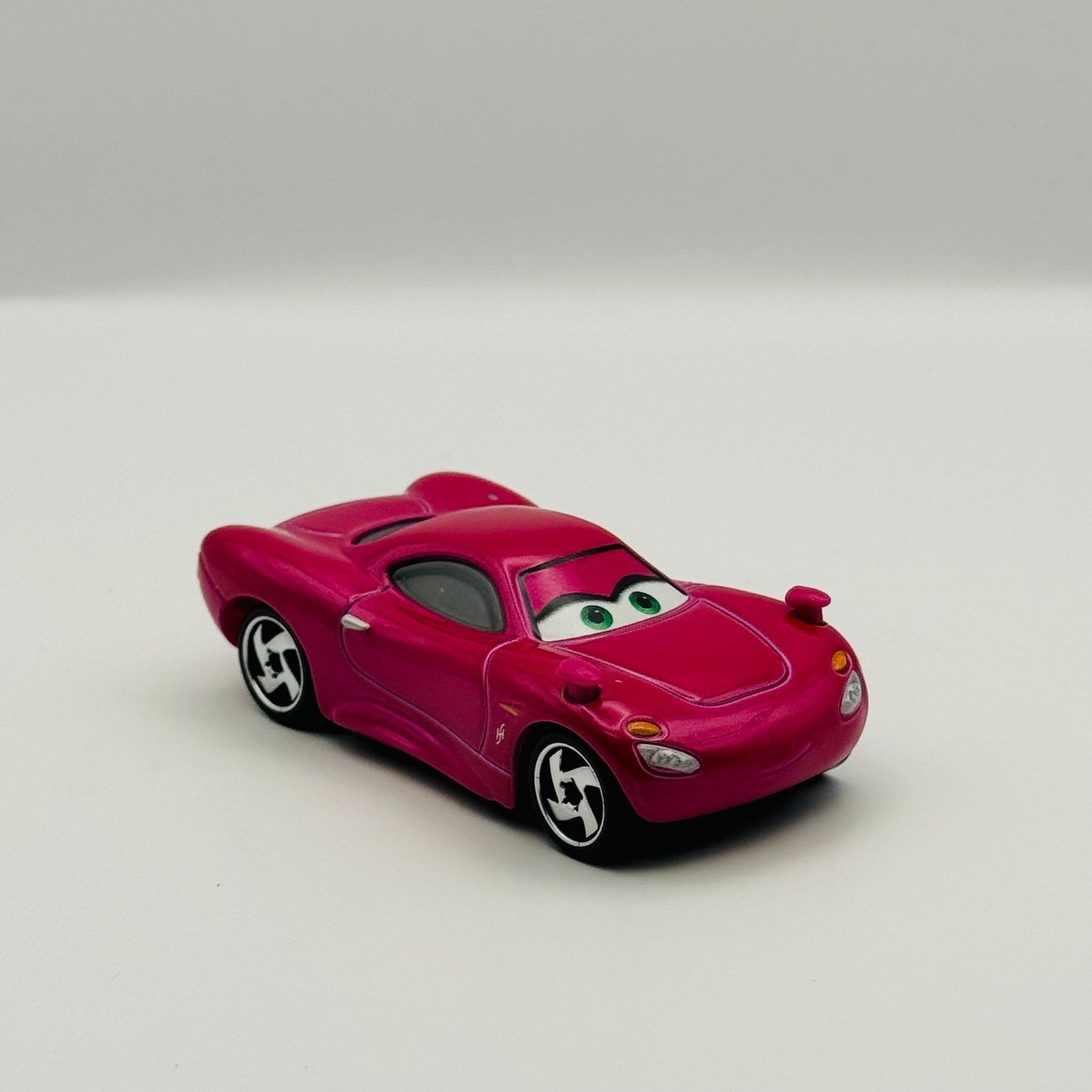 Disney Pixar Cars - HOT PINK HOLLEY SHIFTWELL Blue Desert 2020 - 1:55 Diecast
