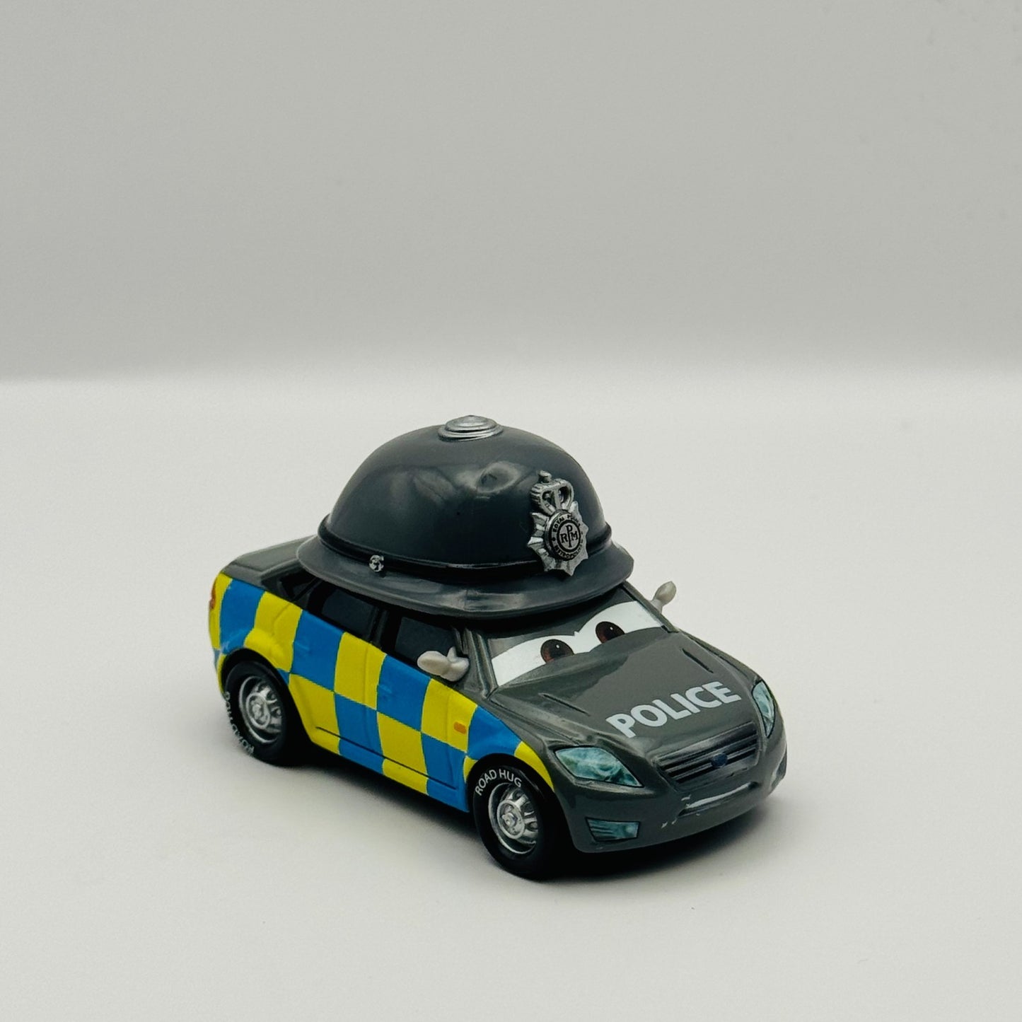 Disney Pixar Cars - SIREN CARBARINI Palace Chaos 2015 - 1:55 Diecast