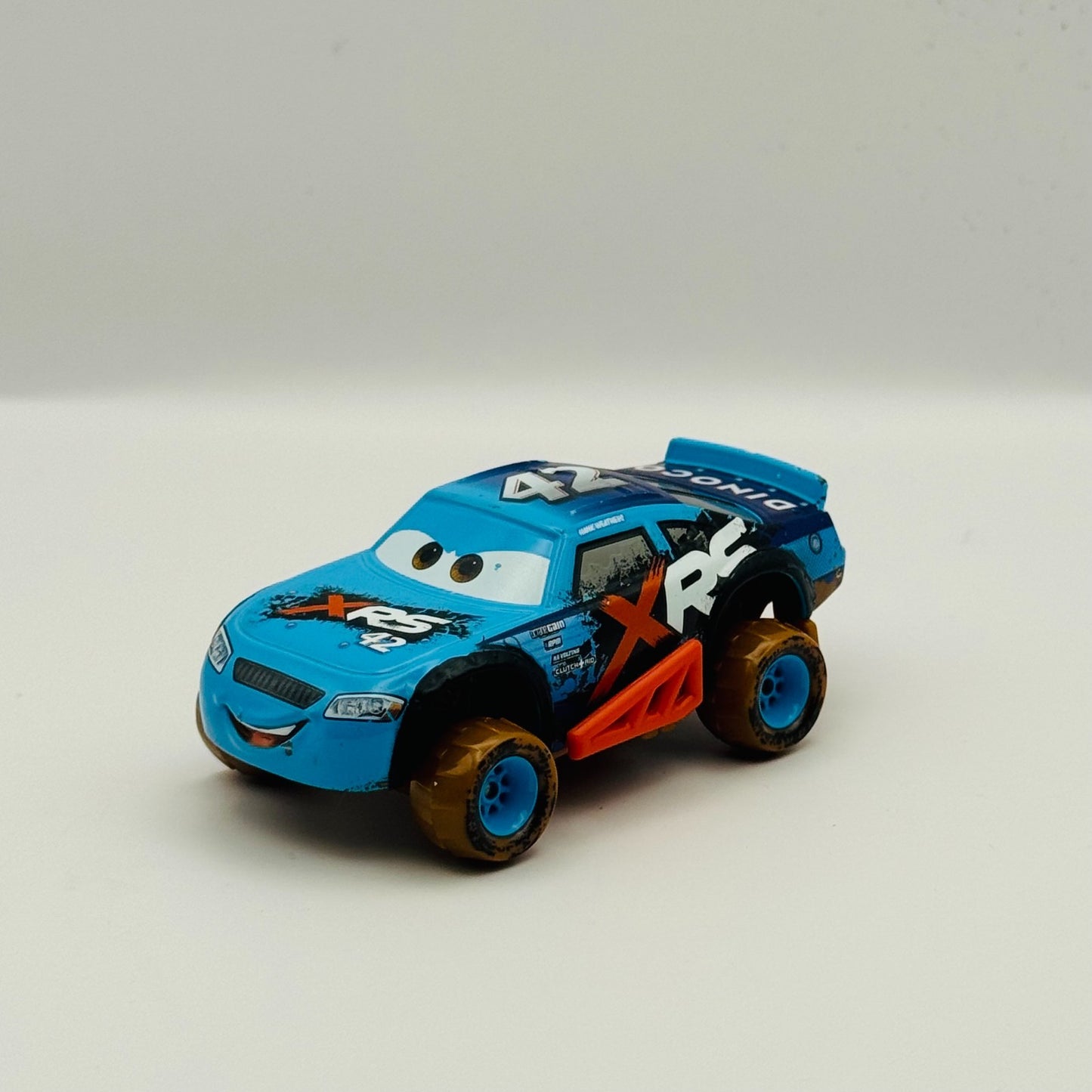 Disney Pixar Cars - XRS MUD RACING CAL WEATHERS - 1:55 Diecast