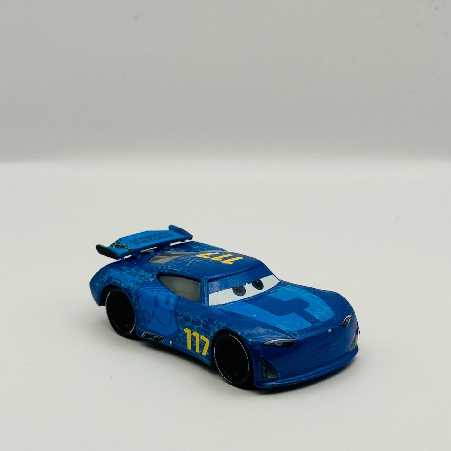 Disney Pixar Cars - SPIKEY FILLUPS LIL TORQUEY PISTONS Next Gen - 1:55 Diecast
